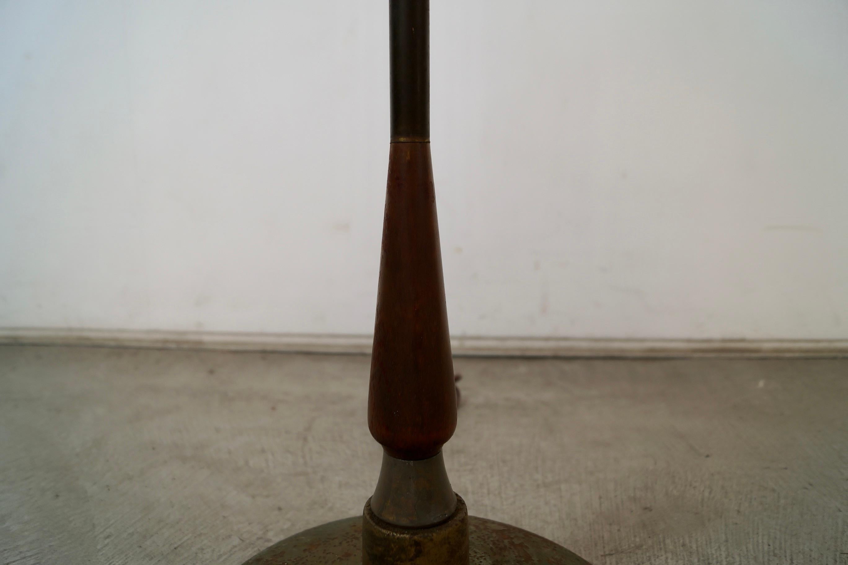 1930's Art Deco Torchiere Walnut & Brass Floor Lamp For Sale 7