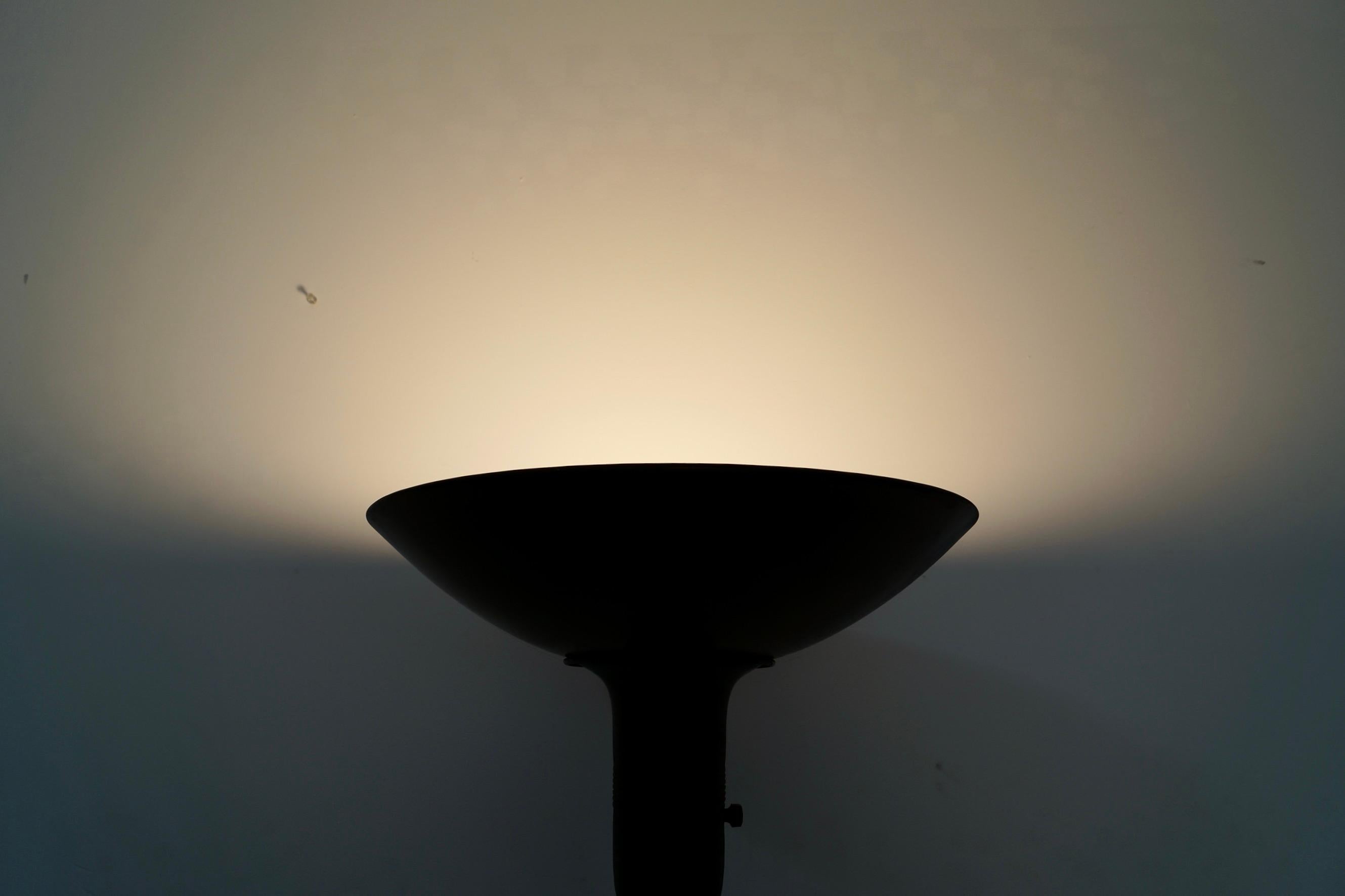 1930's Art Deco Torchiere Walnut & Brass Floor Lamp For Sale 13