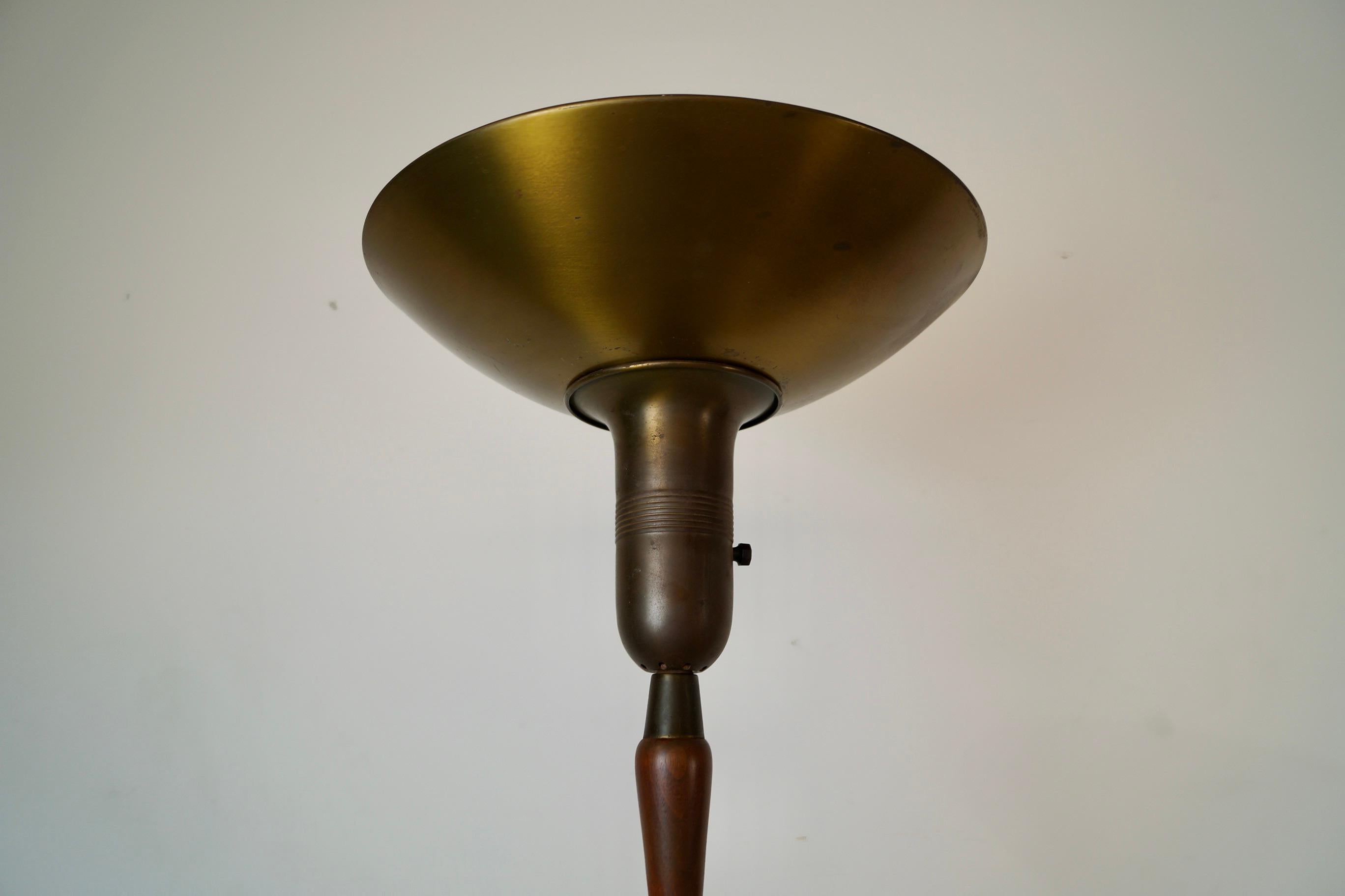 1930's Art Deco Torchiere Walnut & Brass Floor Lamp For Sale 1