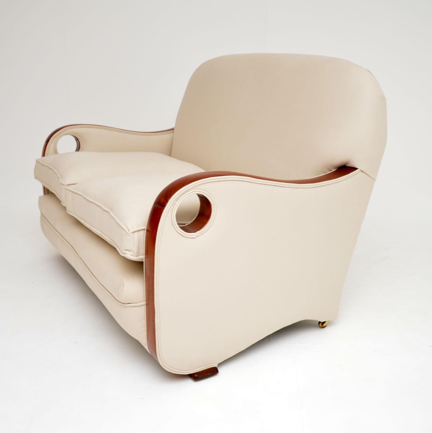 1930's Art Deco Zweisitzer Sofa (Art déco) im Angebot