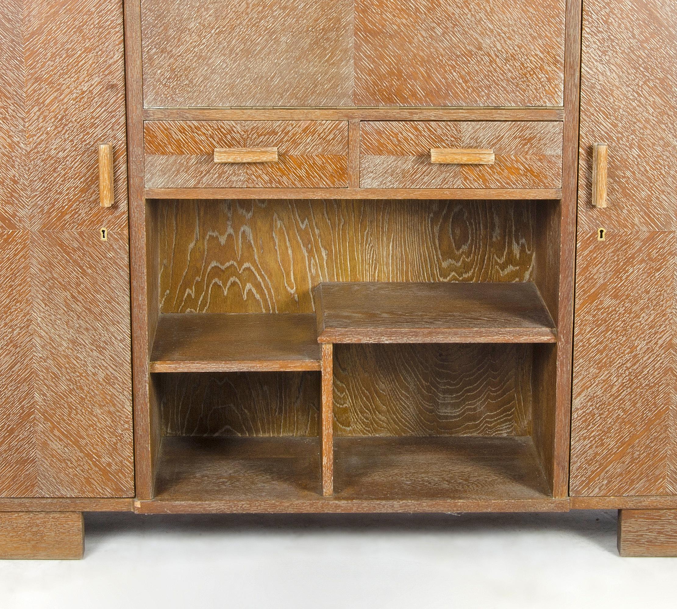 Secreter de madera chapada Art Déco de los años 30, estilo Jacques Adnet, Francia en Bueno estado para la venta en North Miami, FL