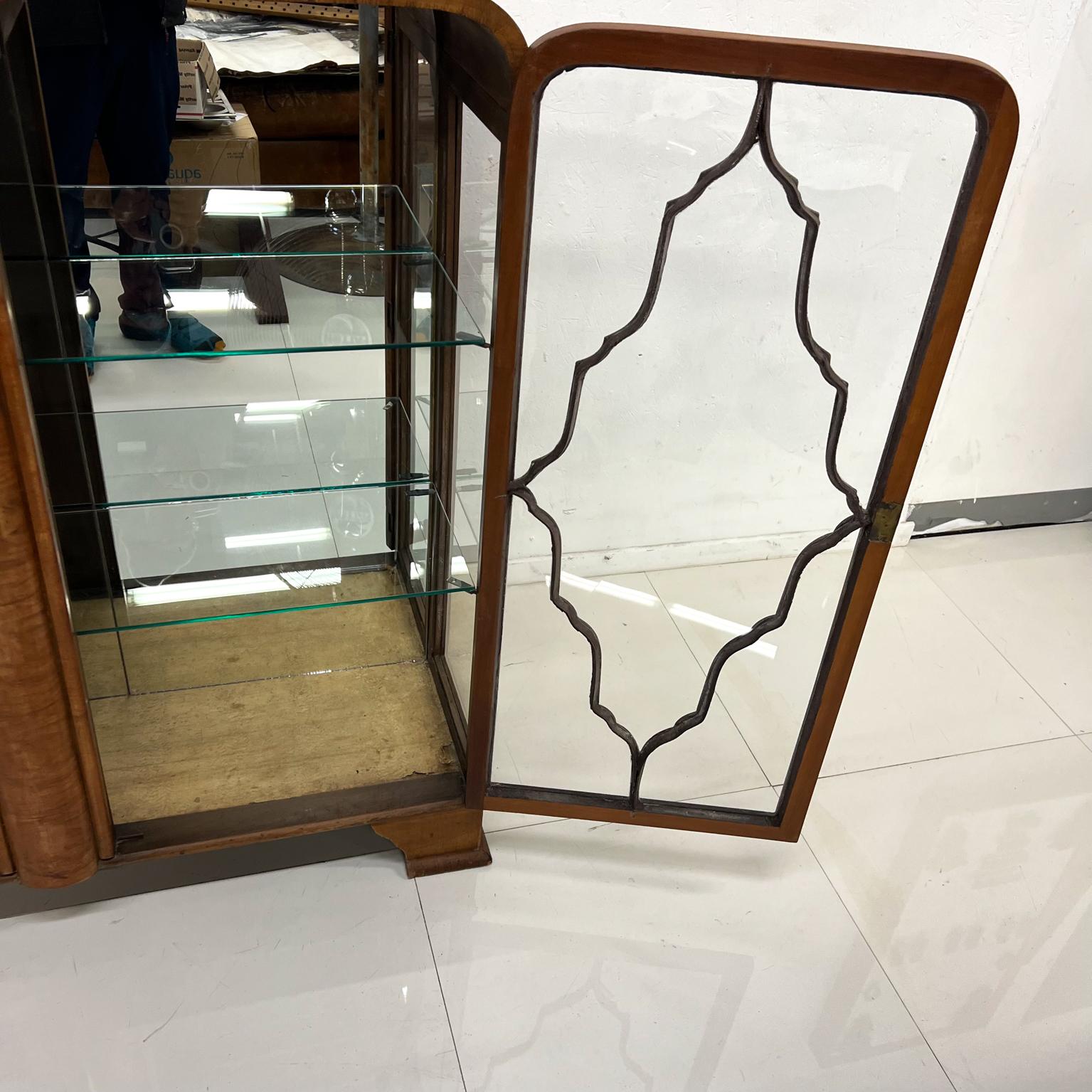 1930s Art Deco Vitrine Display Cabinet Sculptural Exotic Wood Glass Shelving For Sale 15