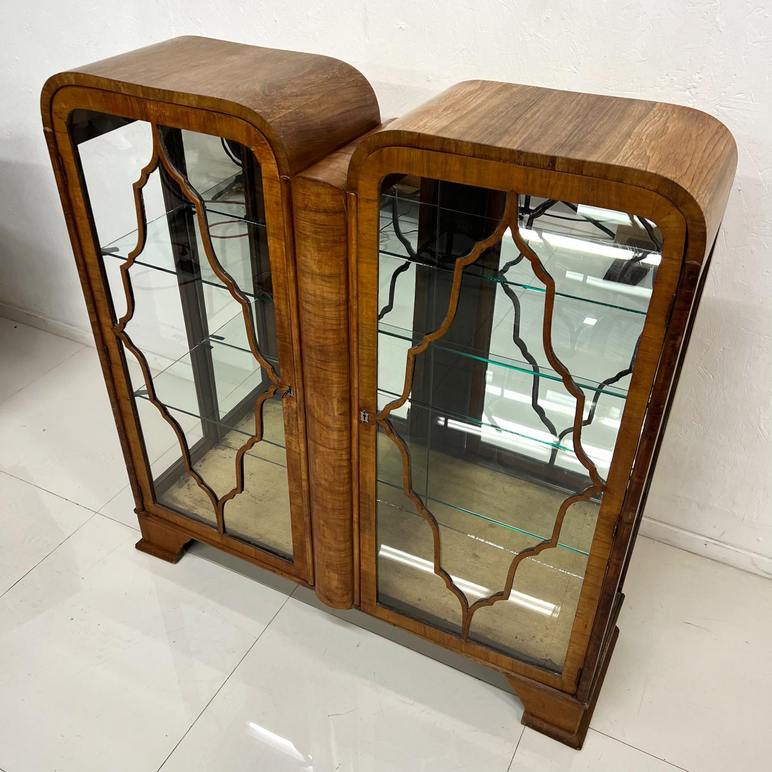 1930s Art Deco Vitrine Display Cabinet Sculptural Exotic Wood Glass Shelving In Good Condition For Sale In Chula Vista, CA