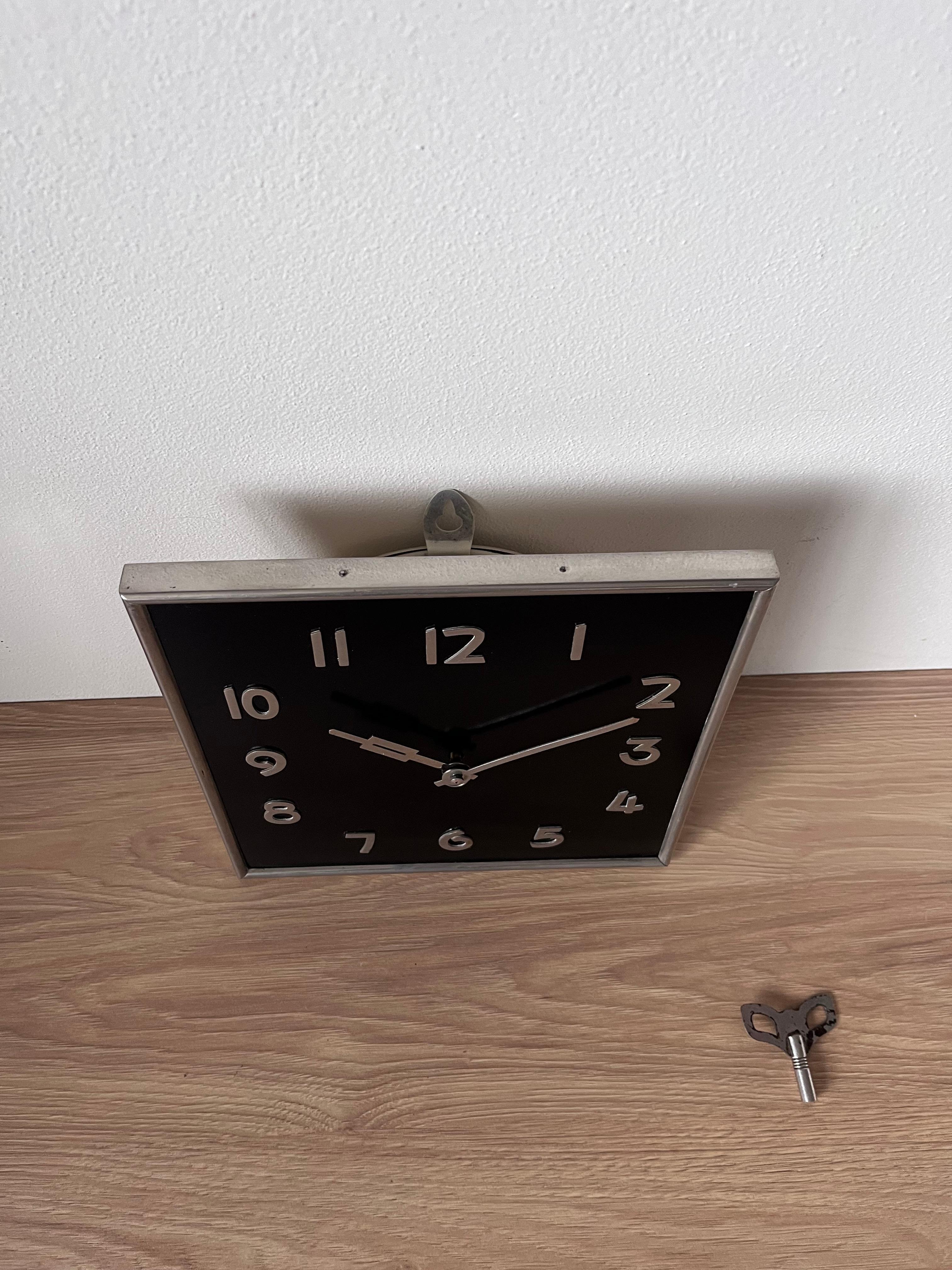 1930s Art-Deco wall clock, Germany  In Good Condition For Sale In Praha, CZ