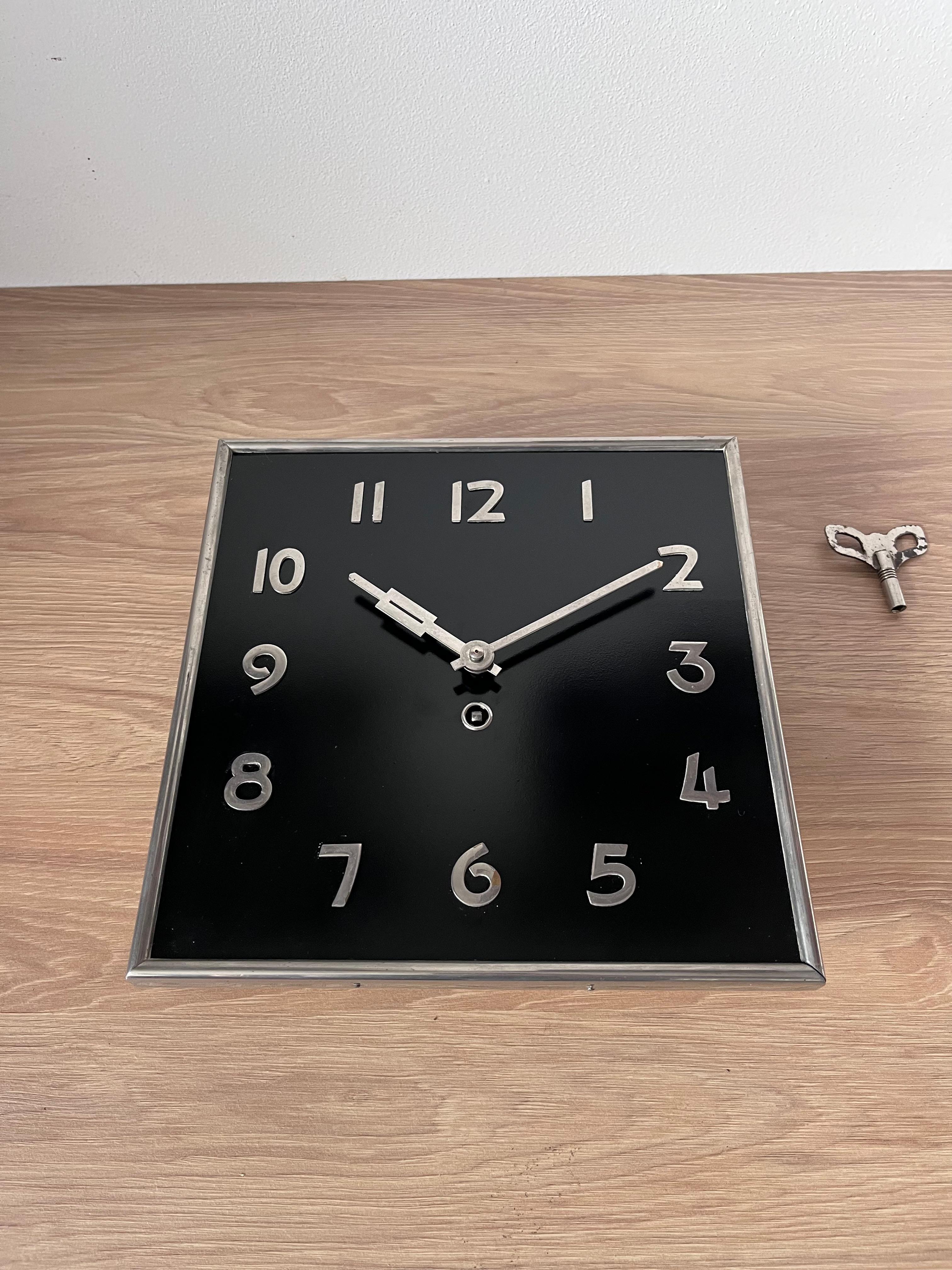 1930s Art-Deco wall clock, Germany  For Sale 1