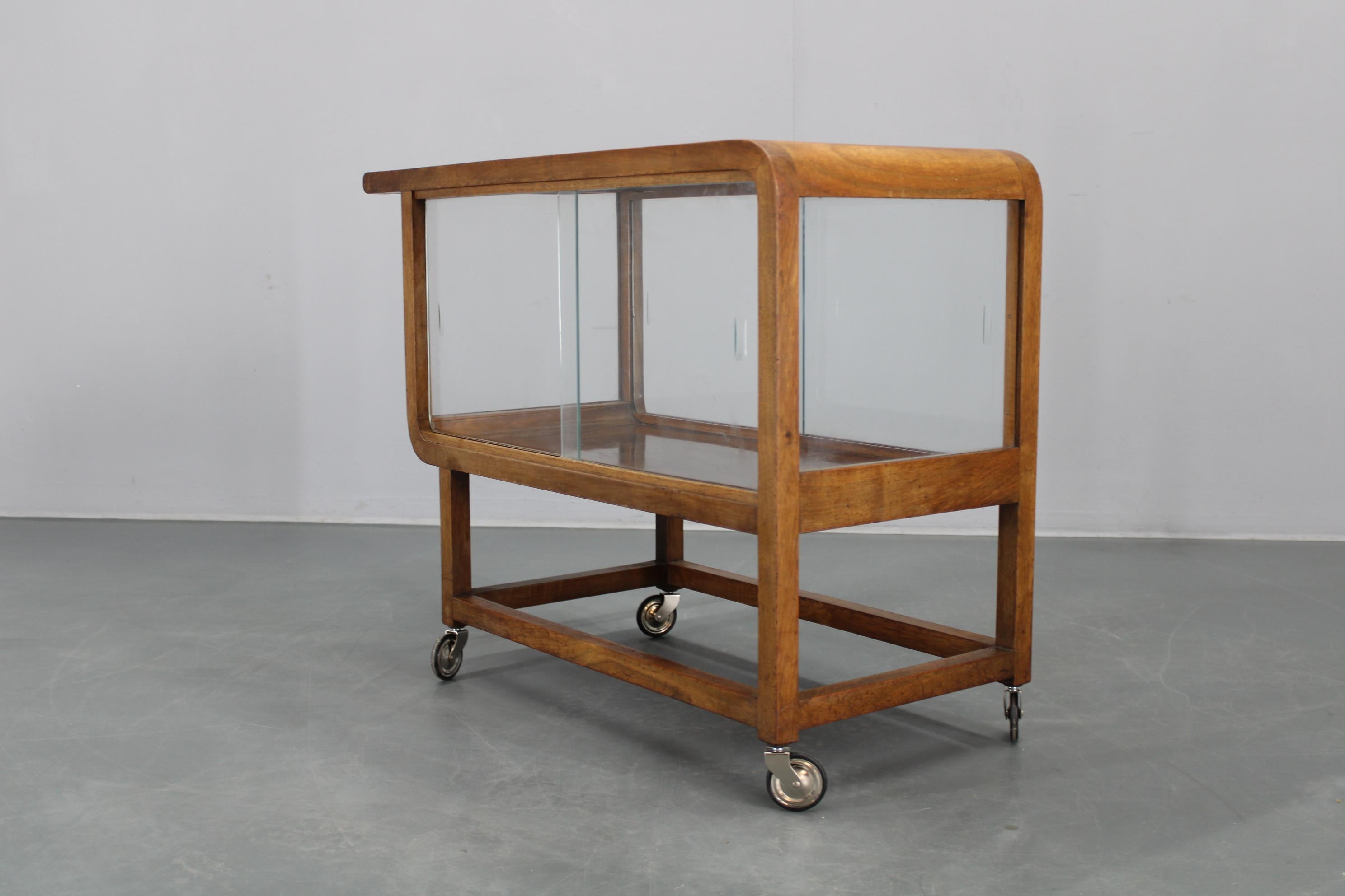 Carrello da portata in noce Art Deco degli anni '30, Cecoslovacchia in vendita 8