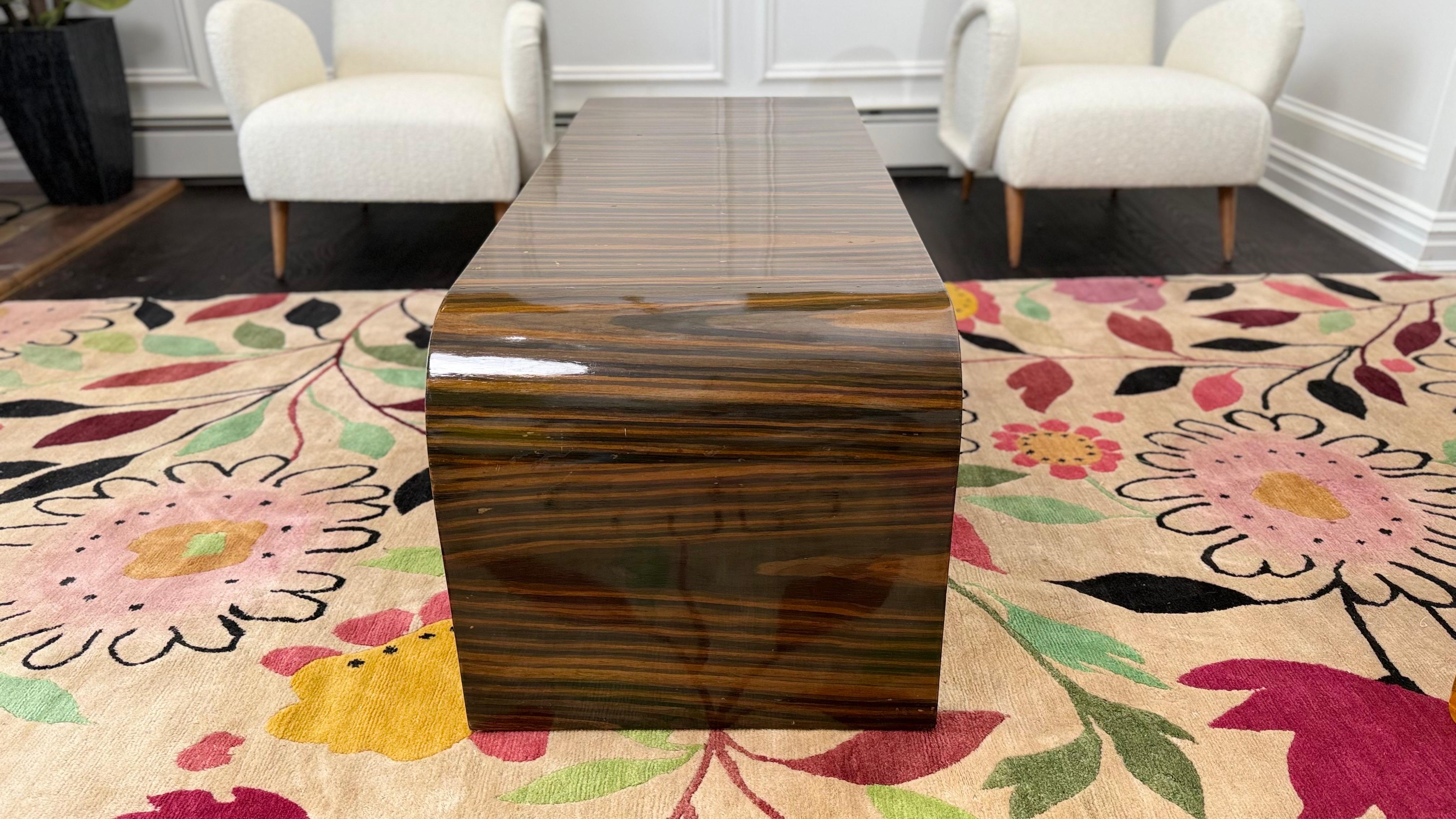 Table basse en palissandre et cascade Art Déco français des années 1930 en vente 4