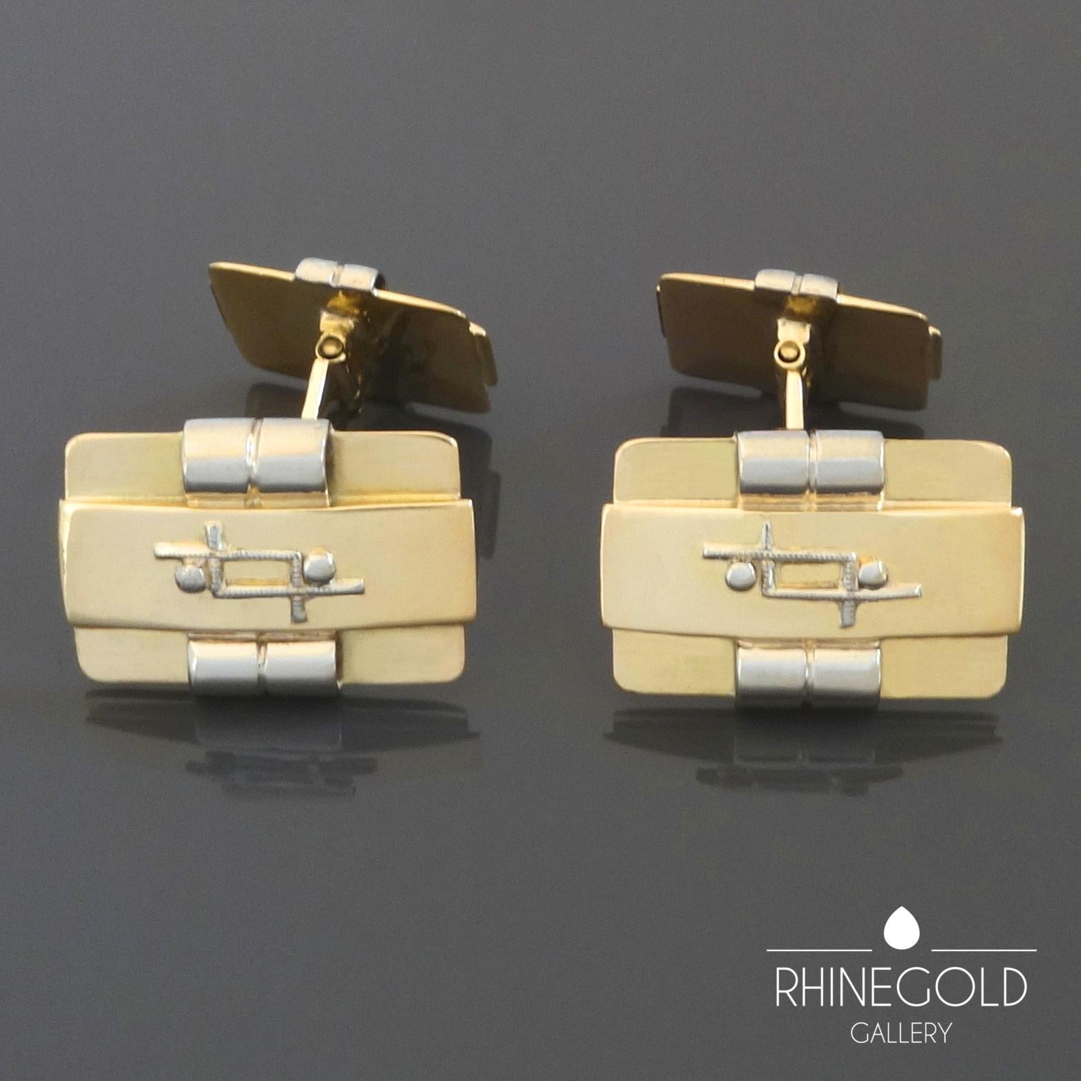 Art Deco White and Yellow Gold Cufflinks
14k white & yellow gold
Fronts 1.8 cm by 1.2 cm (approx. 11/16” by ½”); backs 1.4 cm by 1.0 cm (approx. 9/16” by 3/8”)
Marks: gold content mark ‘585’ for 14k gold
Weight approx. 10.3 grams
Germany, 1930s -