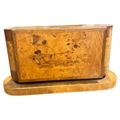 1930s Art Deco Wood Briar with an Amazon inlay Oval Italian Cigarette Box