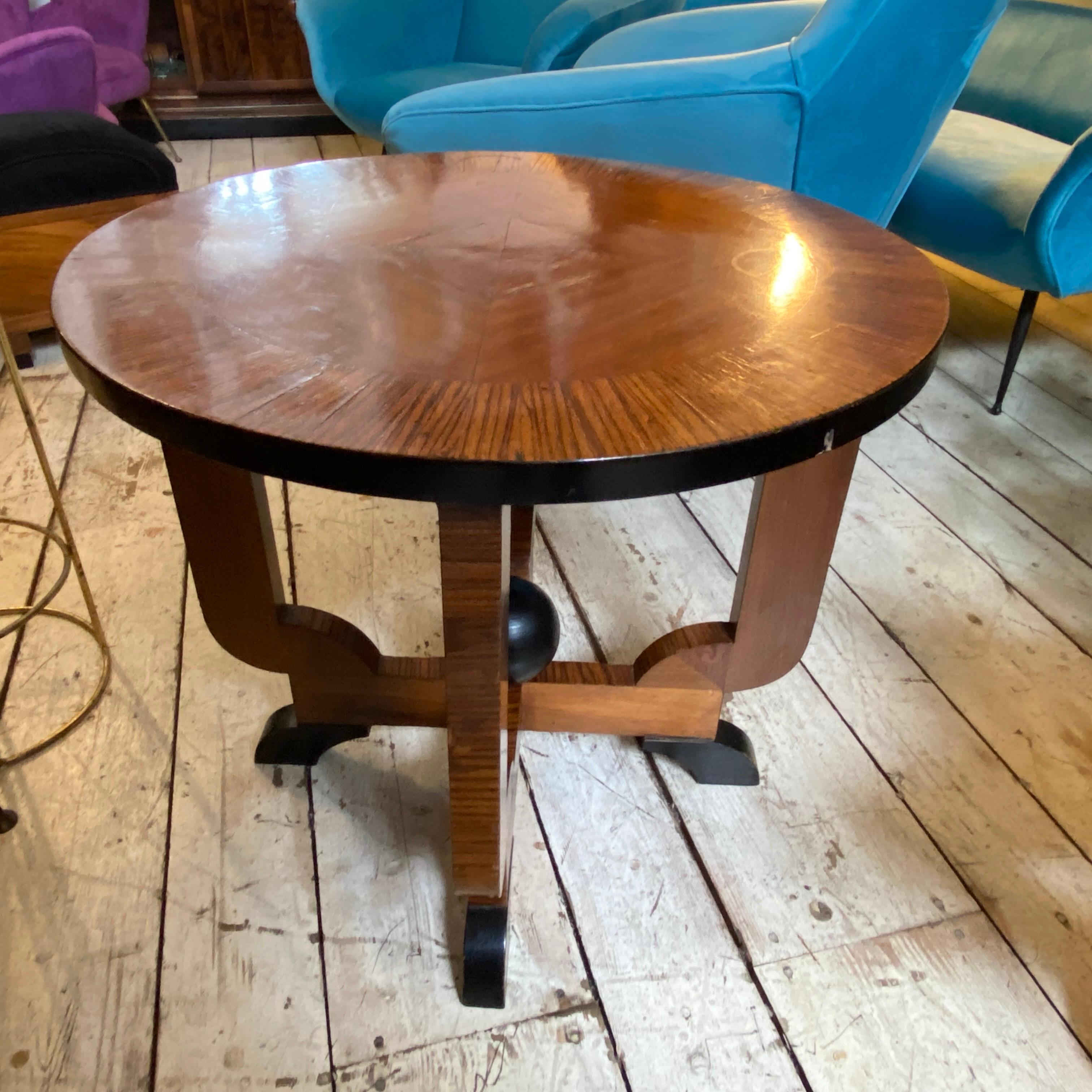 1930s Art Deco Wood Italian Round Side Table 1