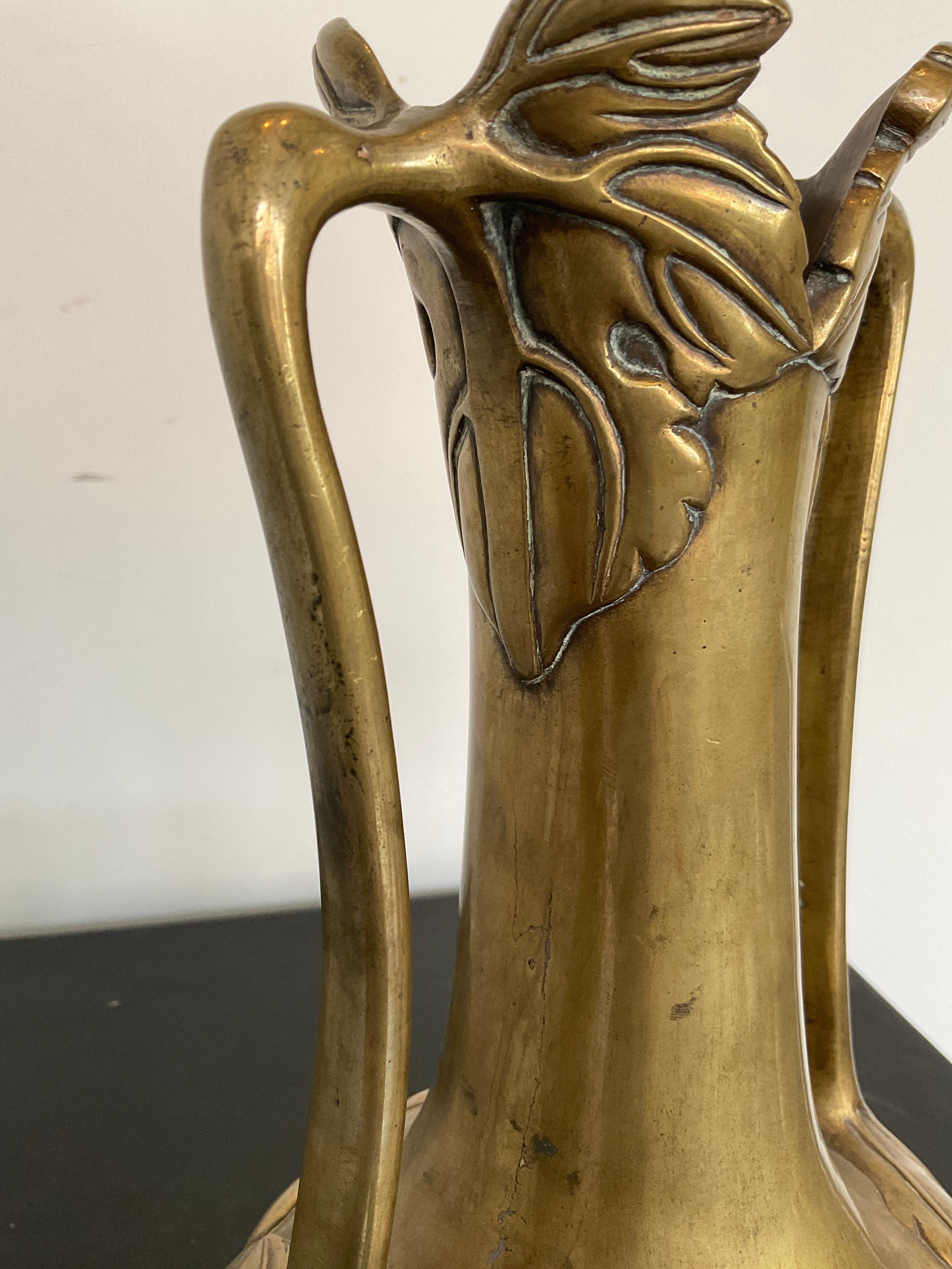 Vase en bronze Art nouveau des années 1930 en vente 8