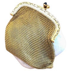 Vintage 1930s Art Nouveau French Bag Coín Purchase Yellow Gold 18K  and Sapphire