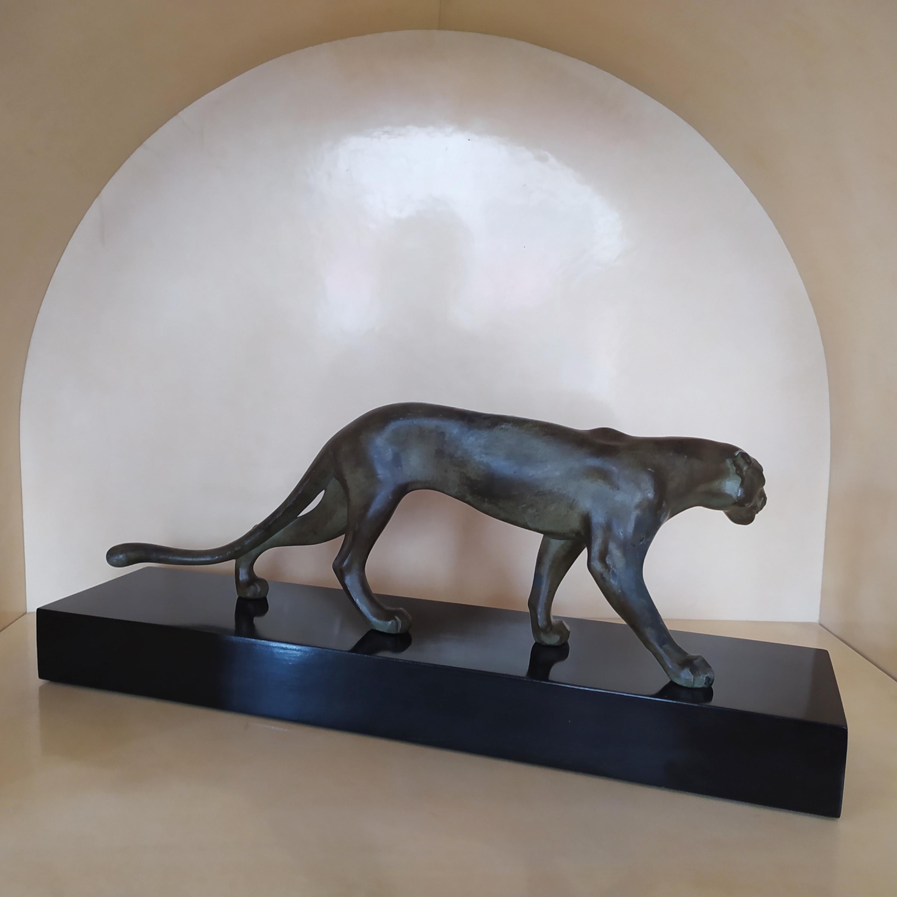 French 1930s Astonishing Art Deco Panther Sculputure, Made in france