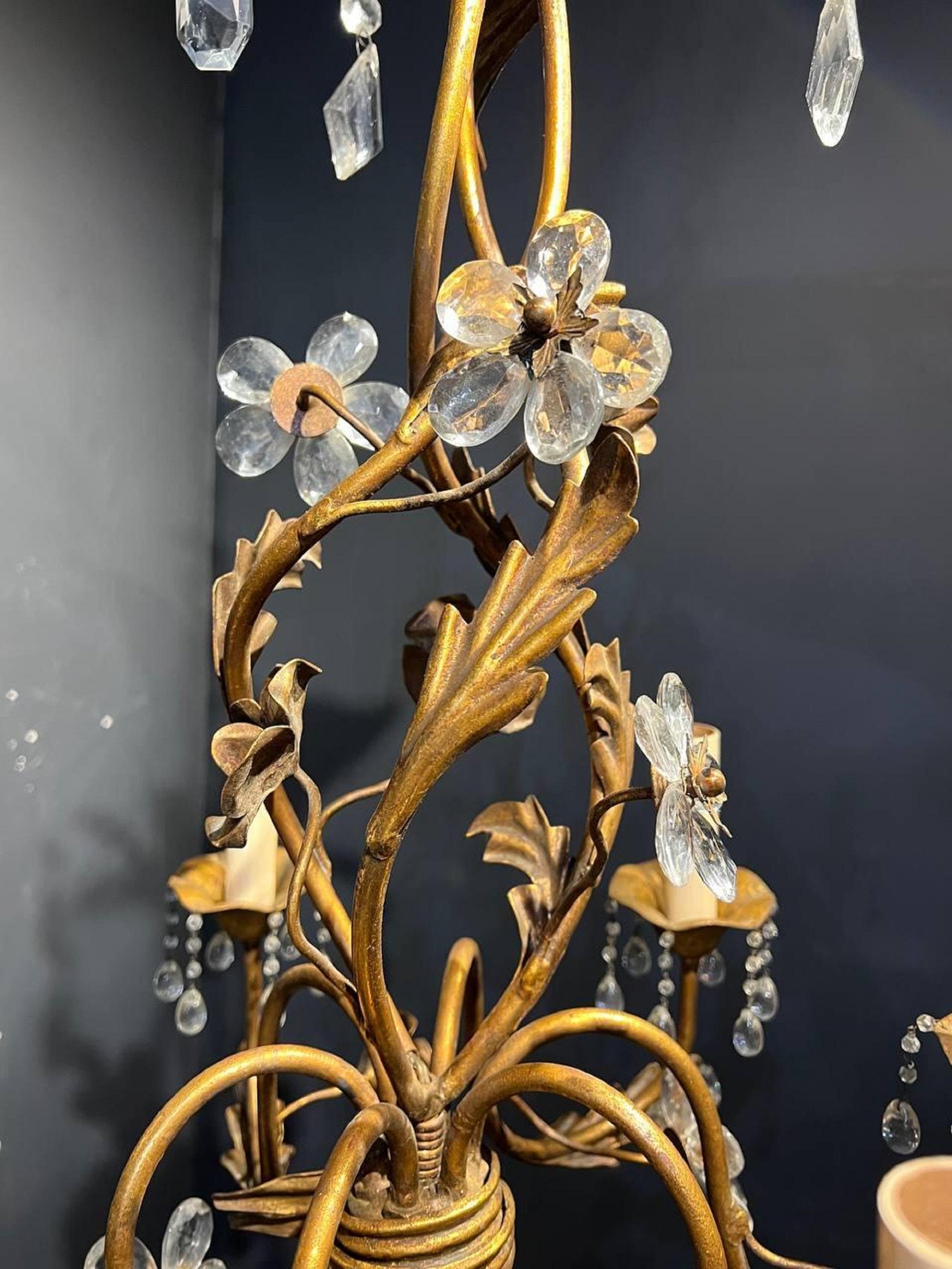 Lustre Bagues en métal doré avec fleurs en cristal, vers 1930 