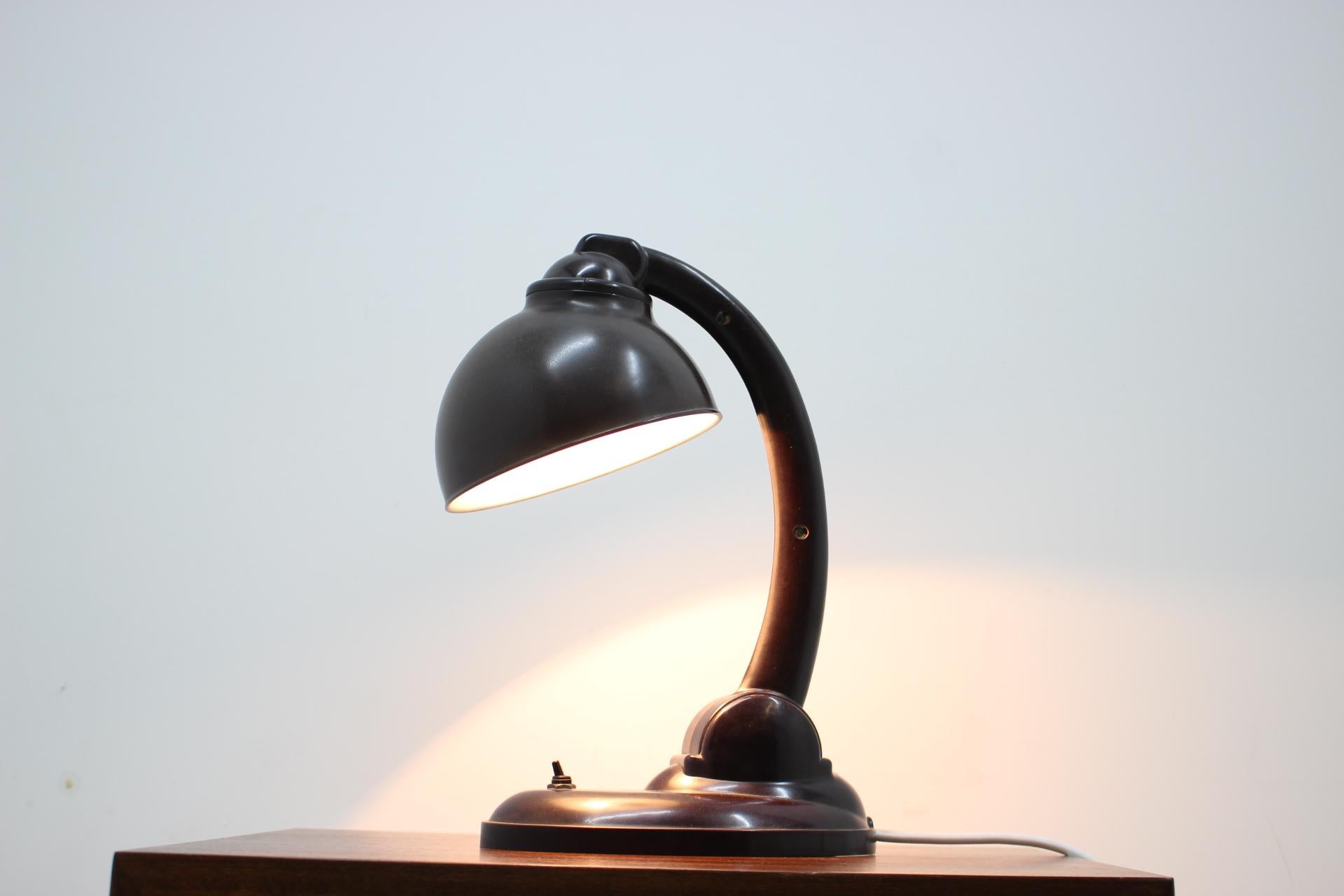 1930s Bakelite Table Lamp by Eric Kirkman Cole, Czechoslovakia 5