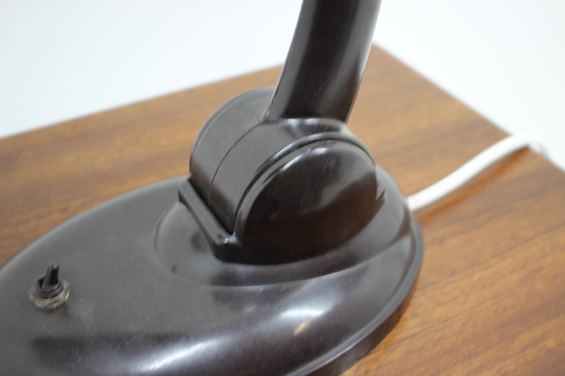 1930s Bakelite Table Lamp by Eric Kirkman Cole, Czechoslovakia 9