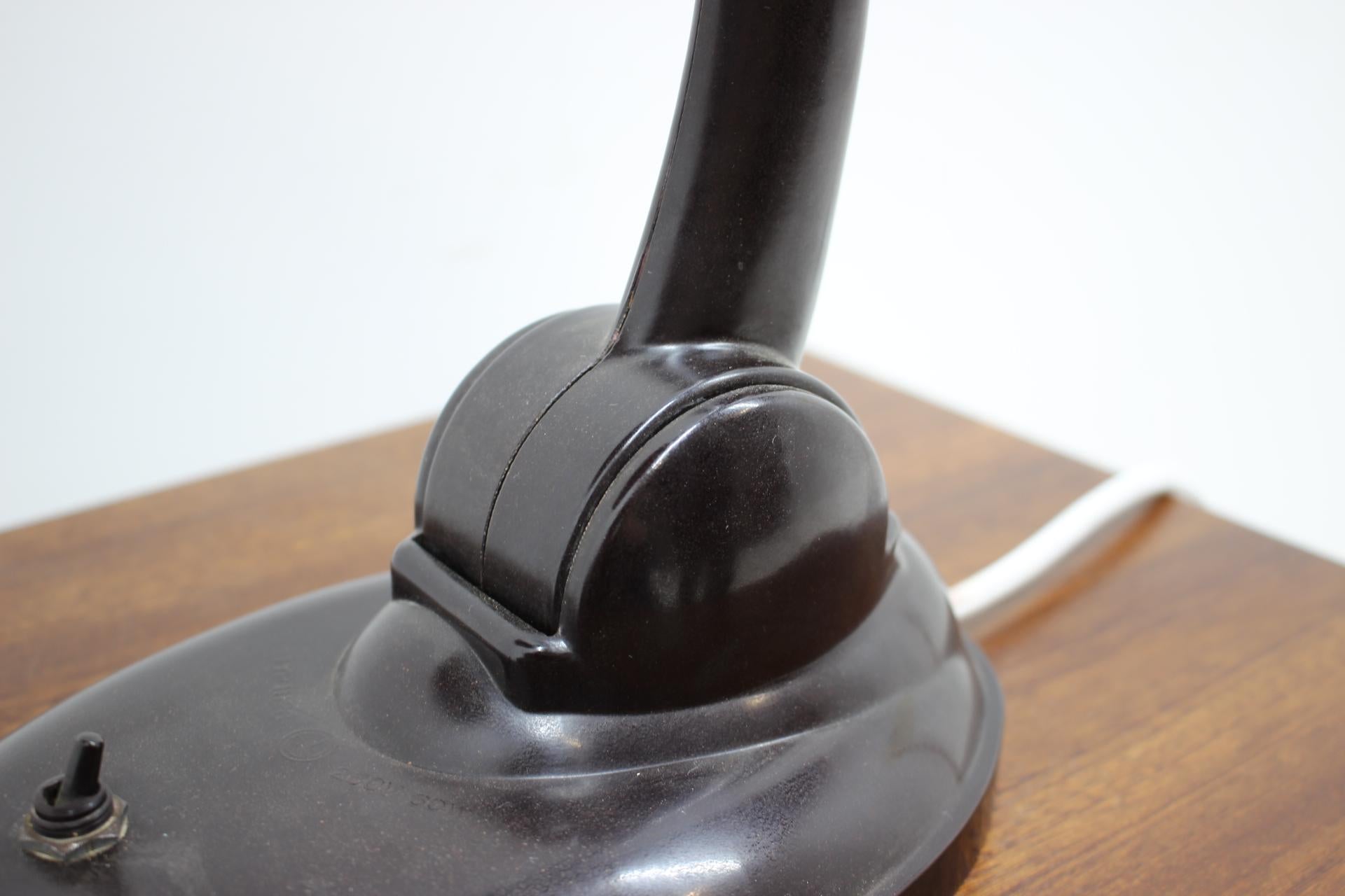 1930s Bakelite Table Lamp by Eric Kirkman Cole, Czechoslovakia 10