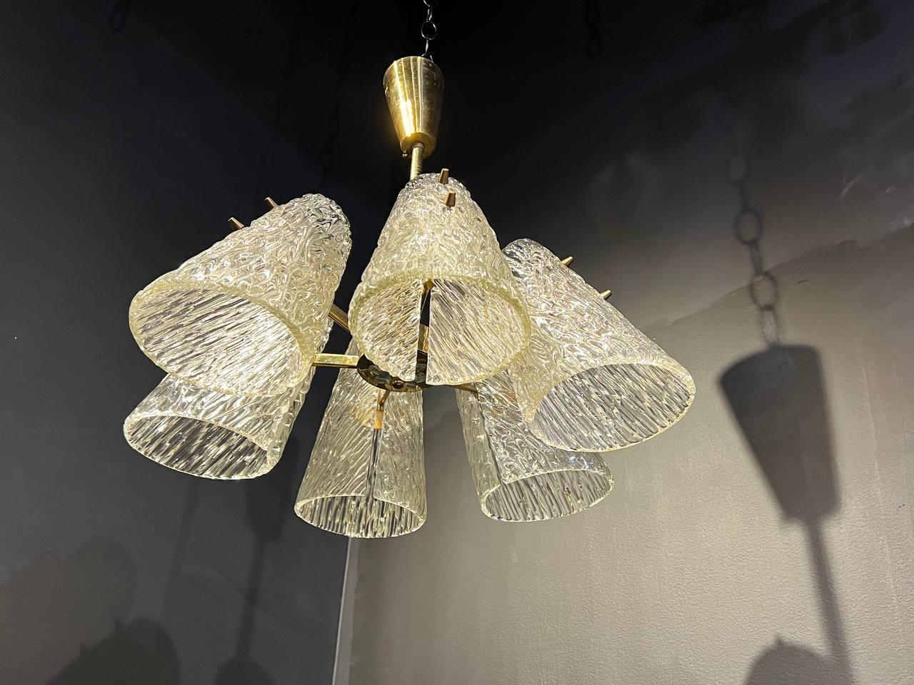 1930’s Barovier Six Lights Chandelier In Good Condition For Sale In New York, NY