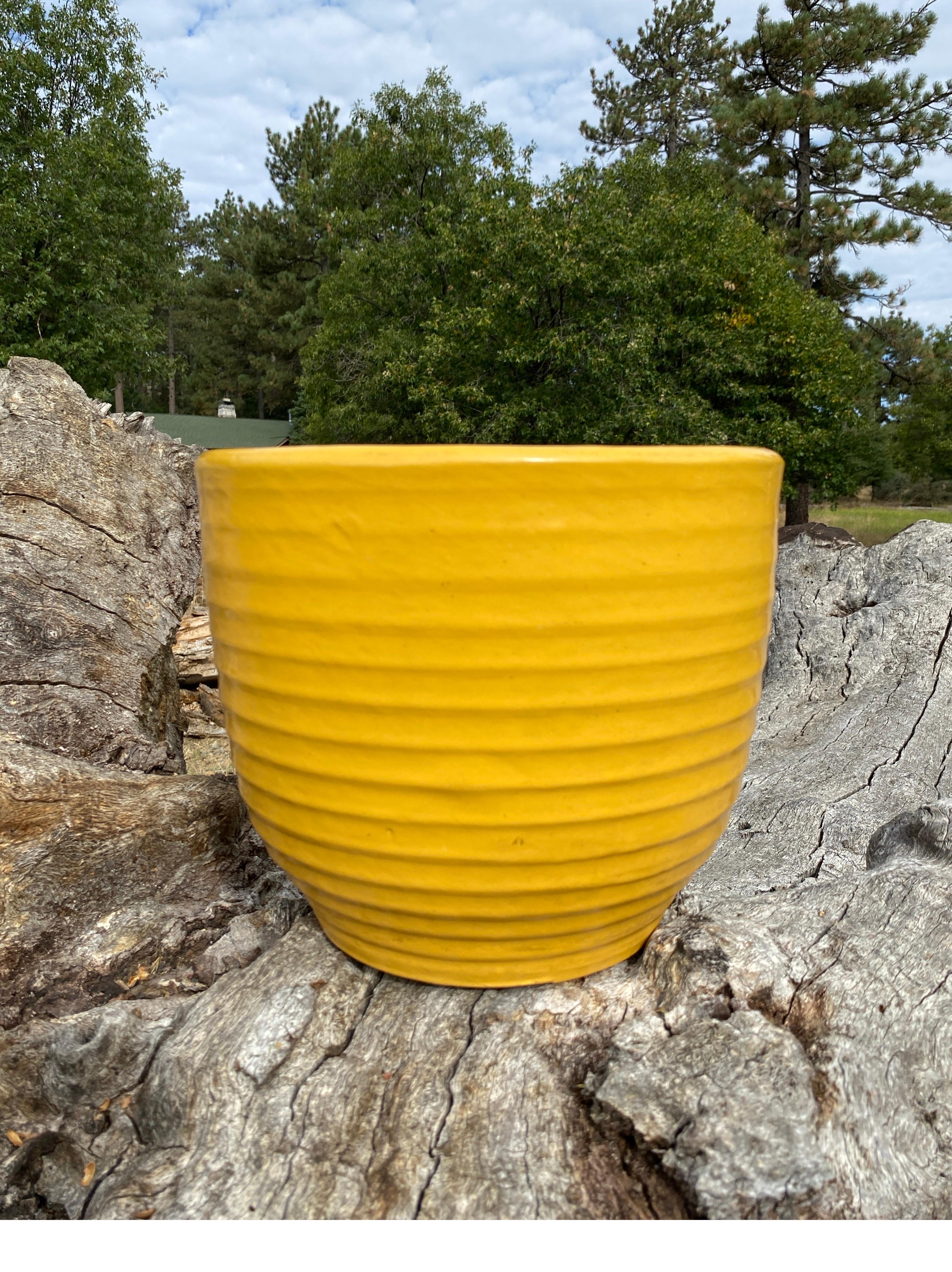 1930's Bauer Pottery Arts & Crafts Ceramic Yellow Ringware Flower Pot Jardinière For Sale 1