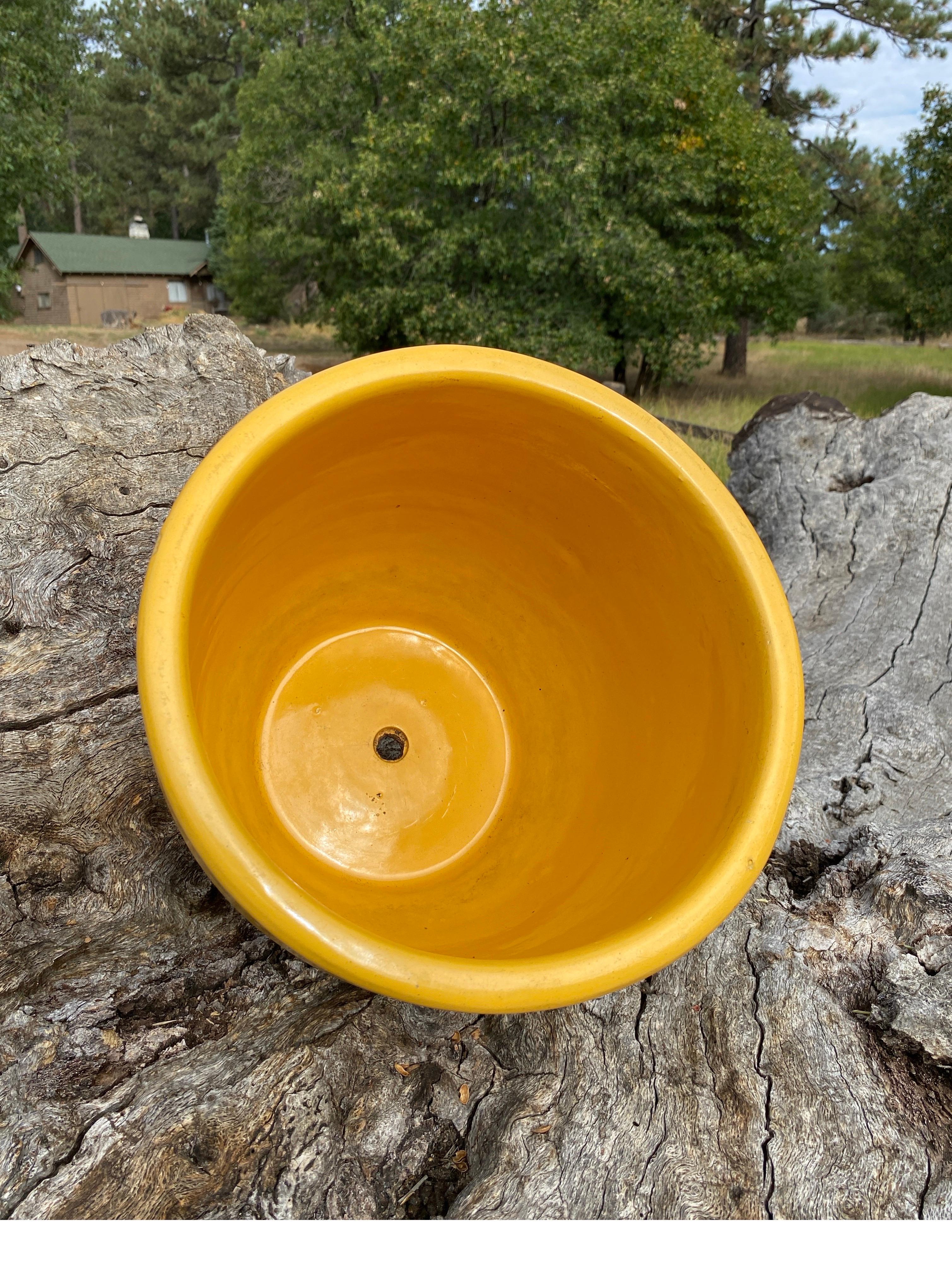 1930's Bauer Pottery Arts & Crafts Ceramic Yellow Ringware Flower Pot Jardinière For Sale 2