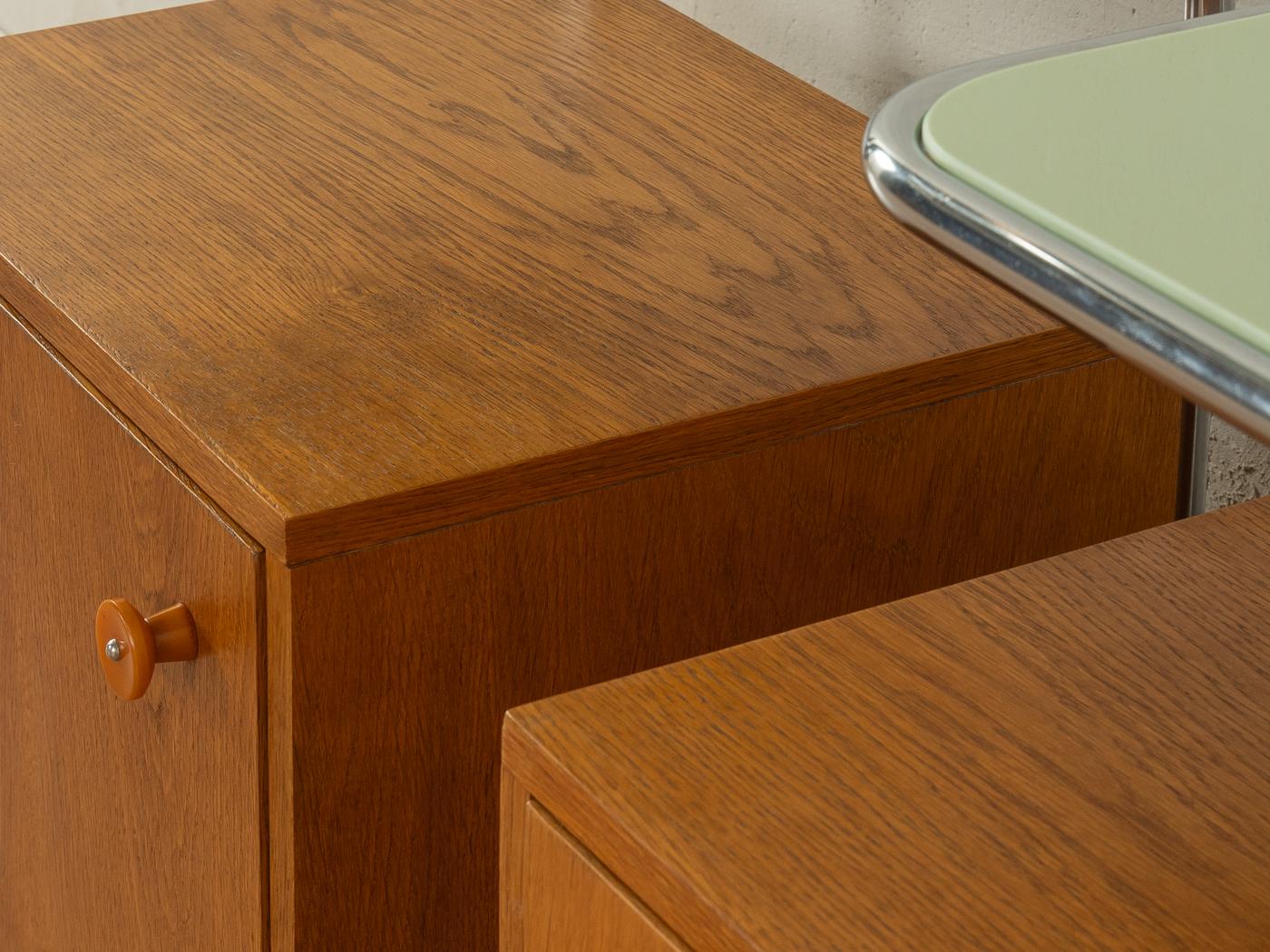 Milieu du XXe siècle 1930s Bauhaus Bedside Tables, Kovona en vente