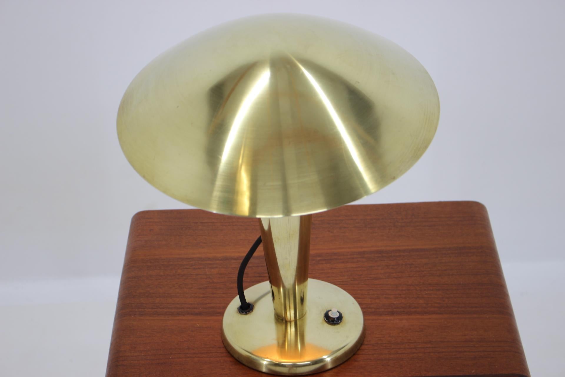 1930s Bauhaus Brass Table Lamp In Good Condition In Praha, CZ