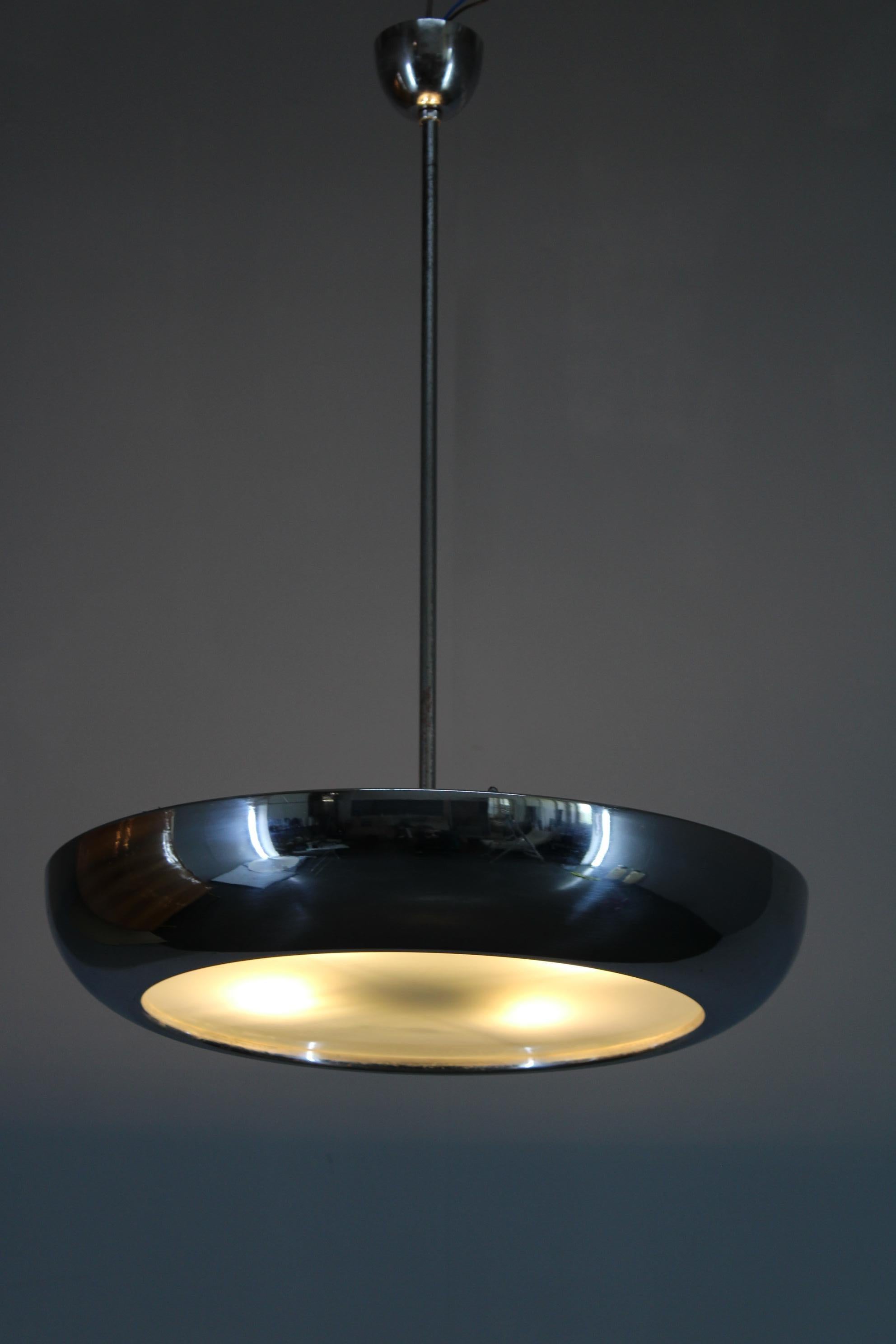 Bauhaus degli anni '30  Lampadario cromato 