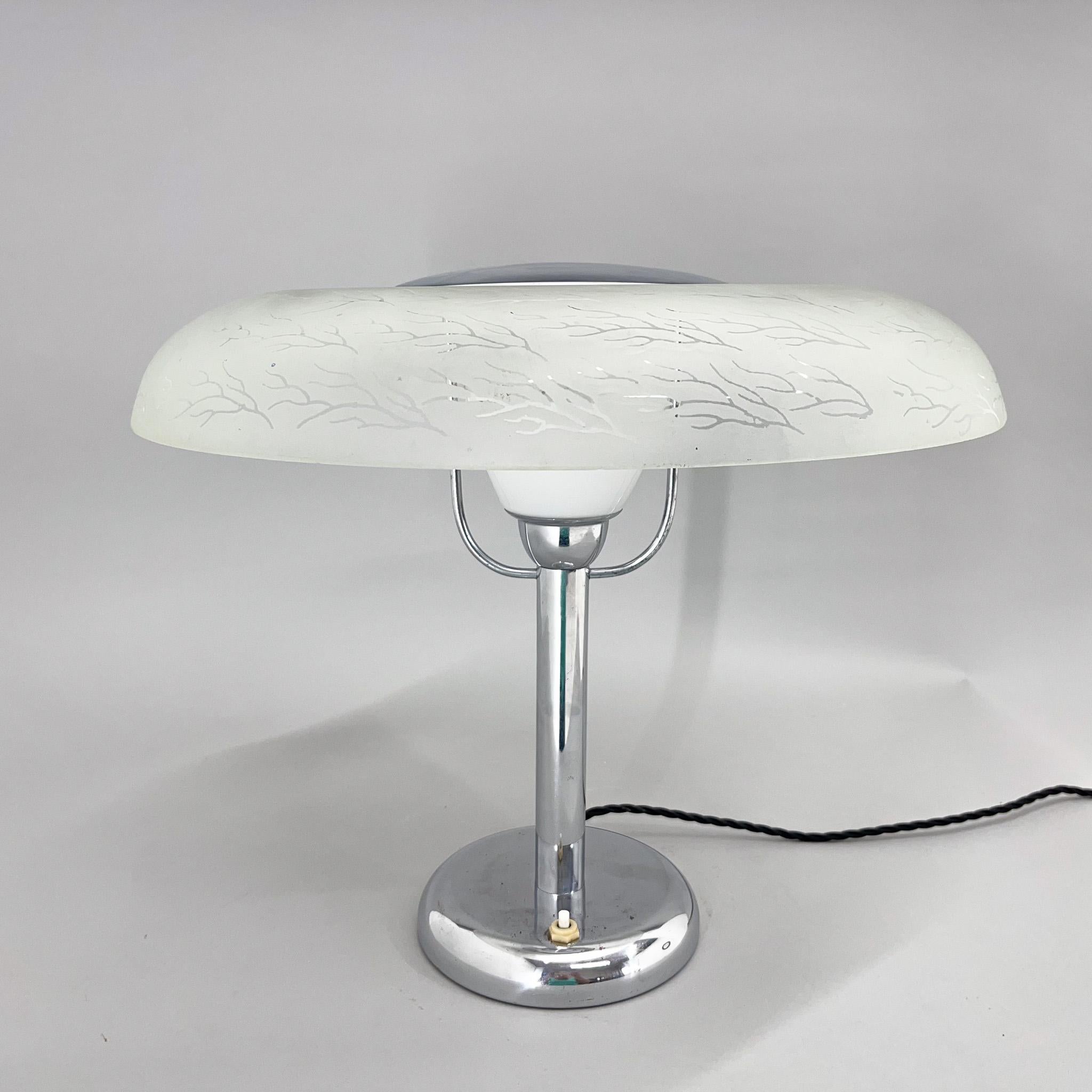 1930s Bauhaus Chrome Table Lamp, Czechoslovakia For Sale 5