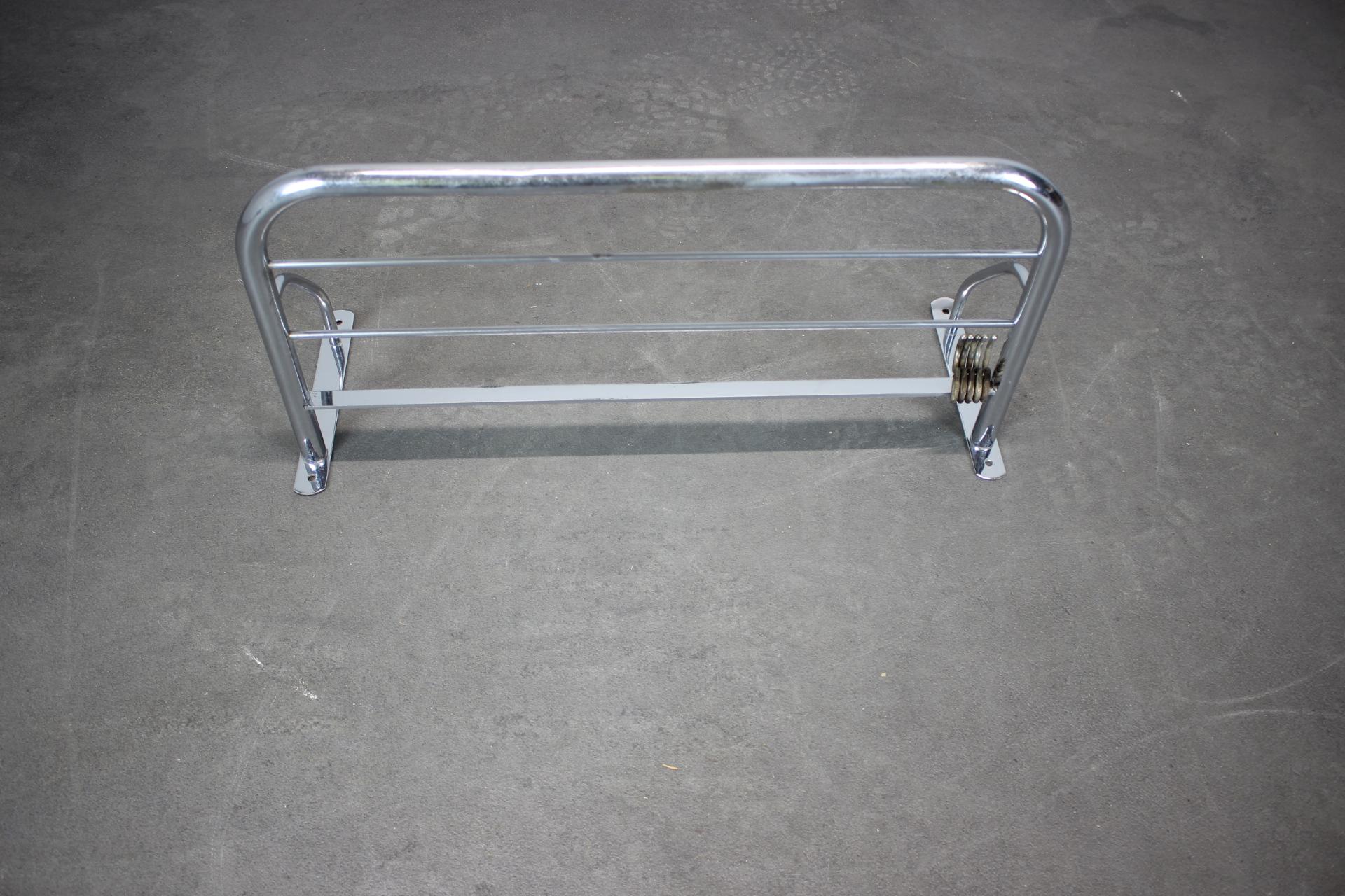 Appendiabiti da parete in cromo Bauhaus anni '30 In condizioni buone in vendita a Praha, CZ