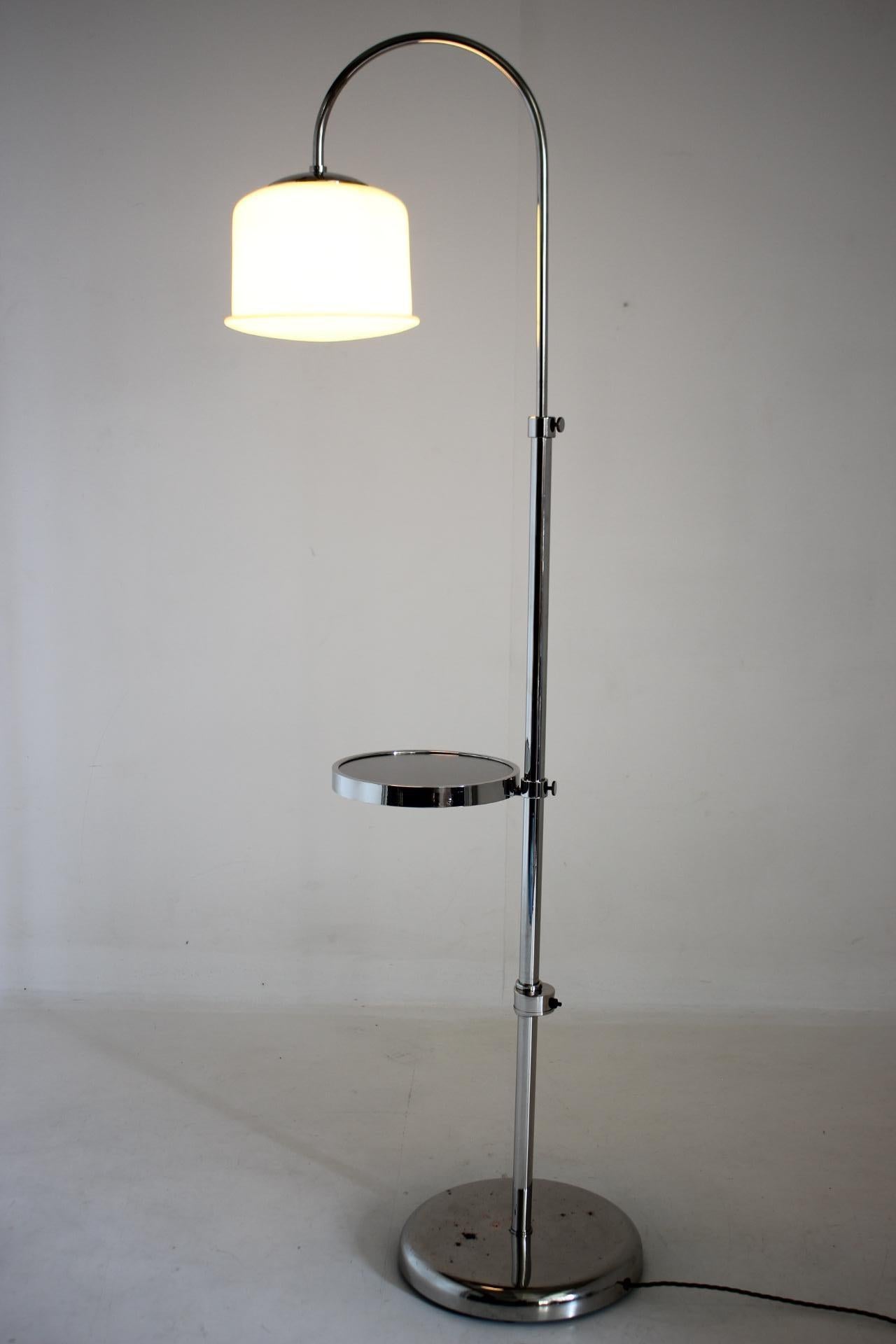 1930s Bauhaus Floor Lamp, Czechoslovakia For Sale 11