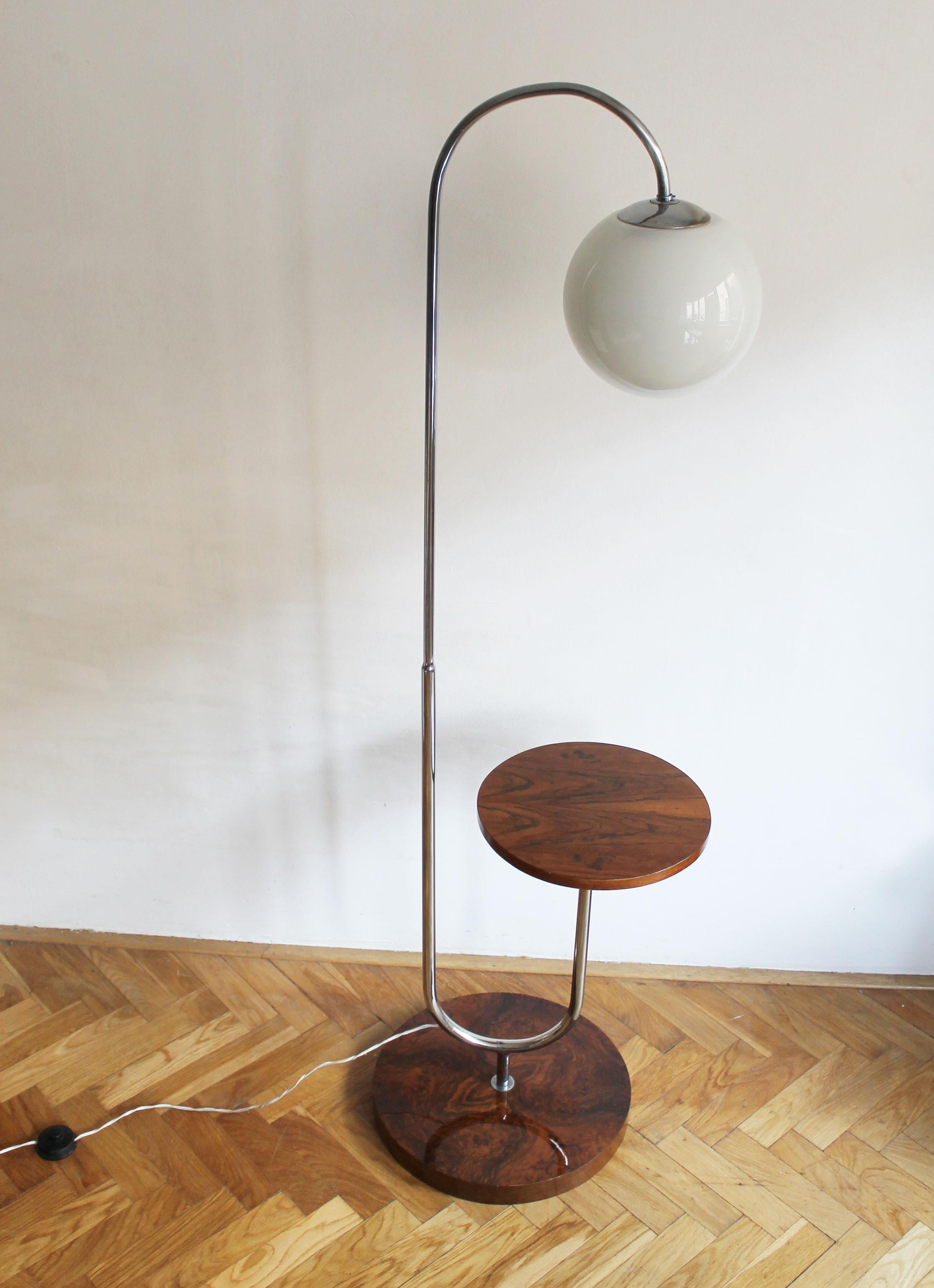 Lacquered 1930s Bauhaus Floor Lamp For Sale