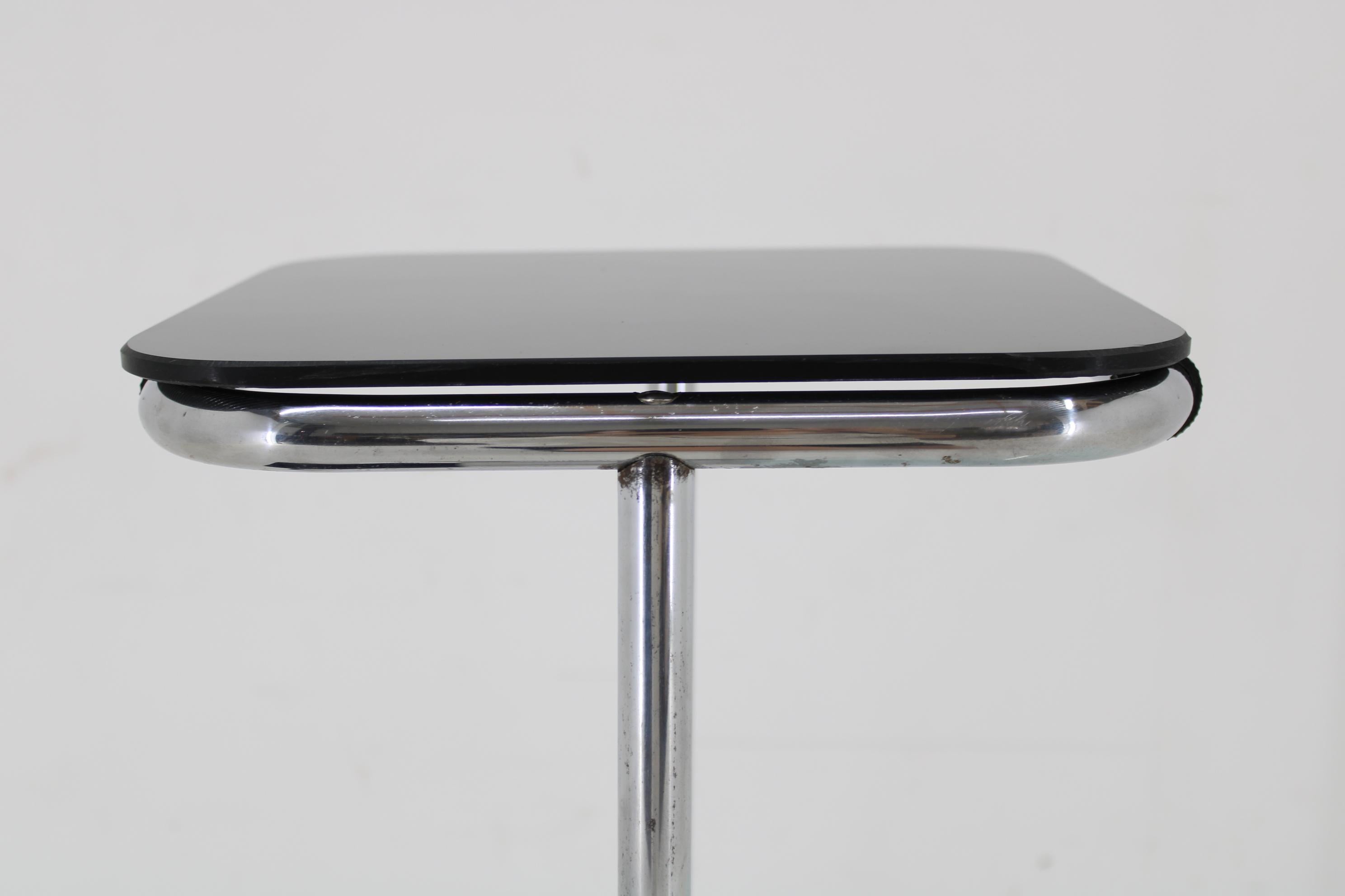 1930s Bauhaus Flower Stand with Glass, Czechoslovakia For Sale 8