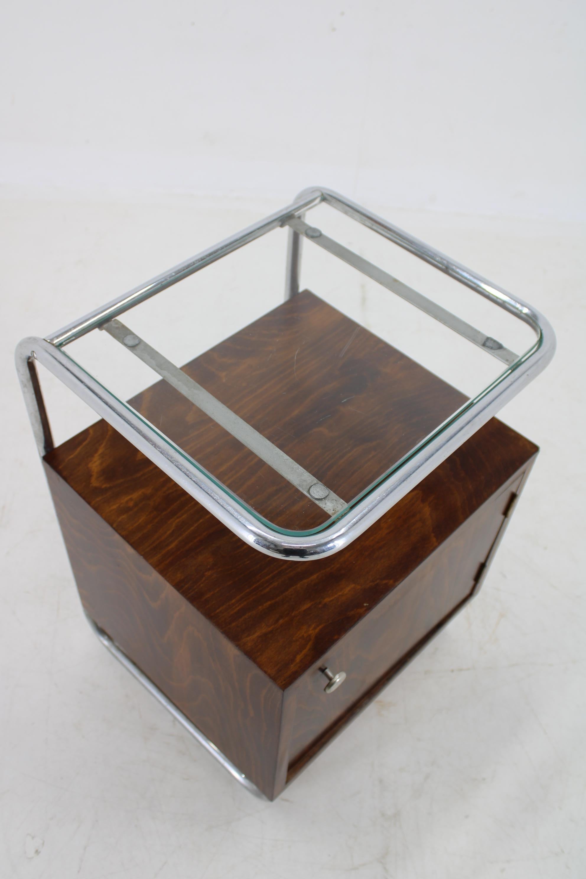 1930s Bauhaus Nightstand by Vichr a Spol., Czechoslovakia 7