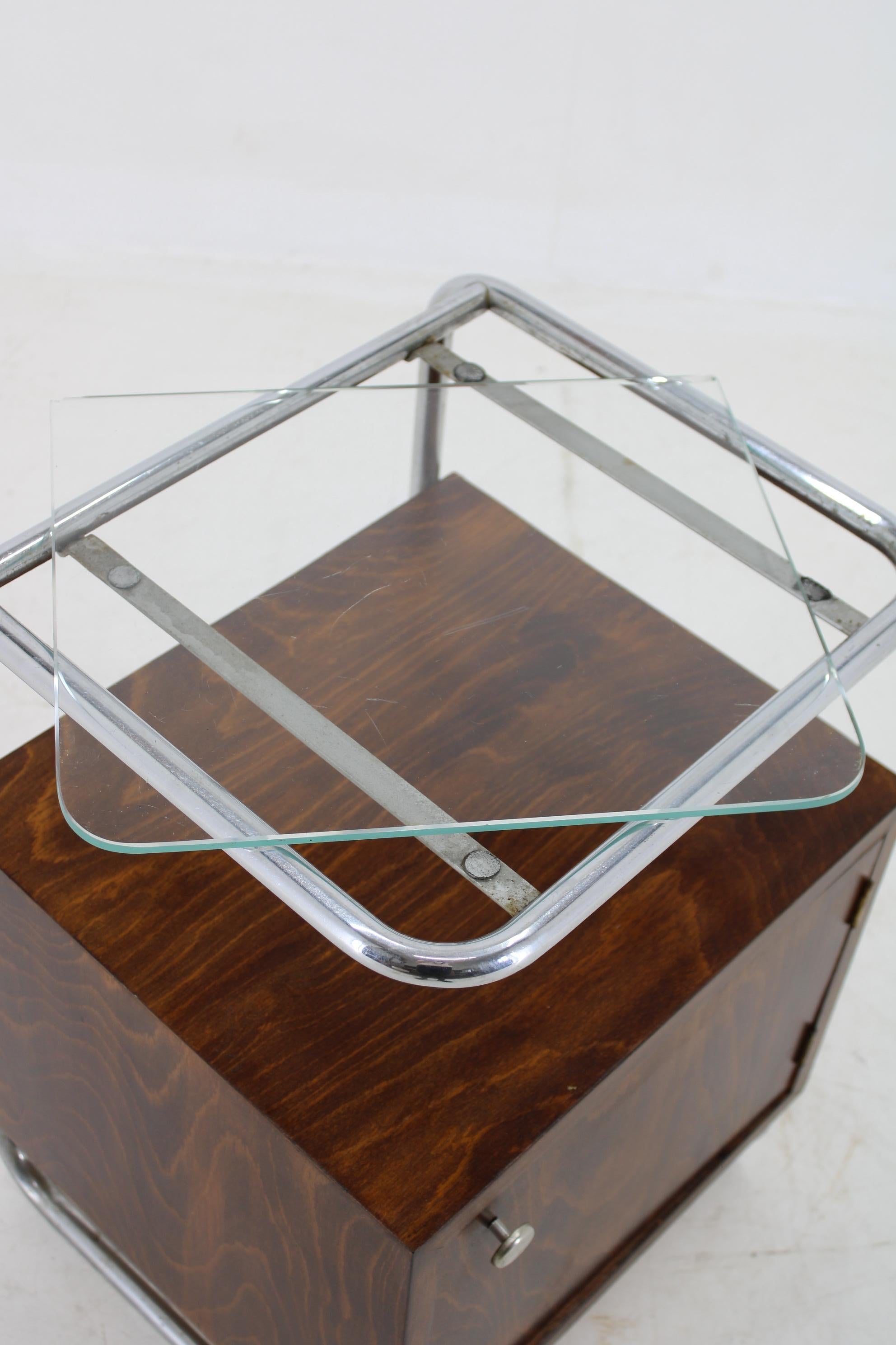 1930s Bauhaus Nightstand by Vichr a Spol., Czechoslovakia 8