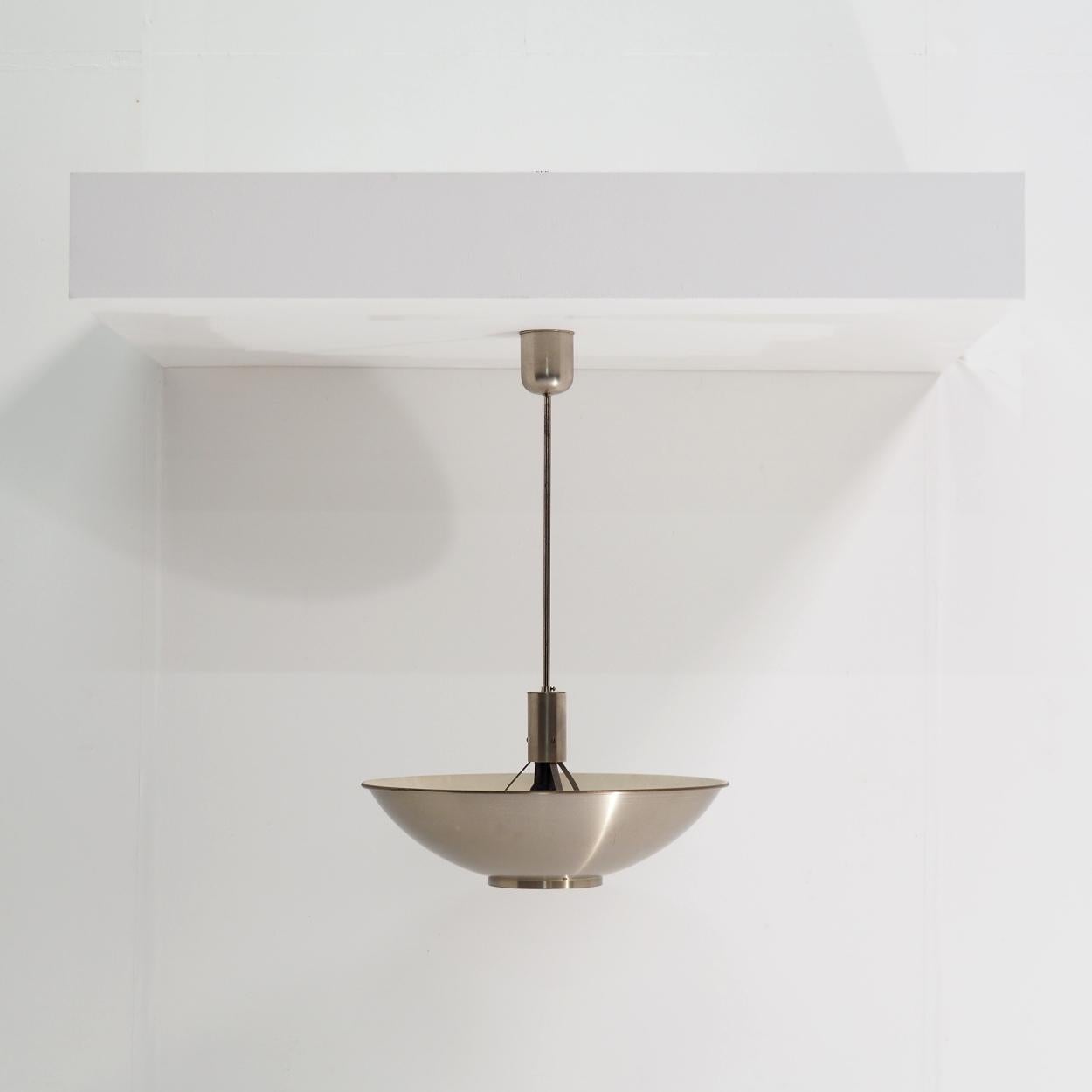 Pendentif 'Bauhaus' des années 1930 attr. à Elmar Berkovich en vente 1
