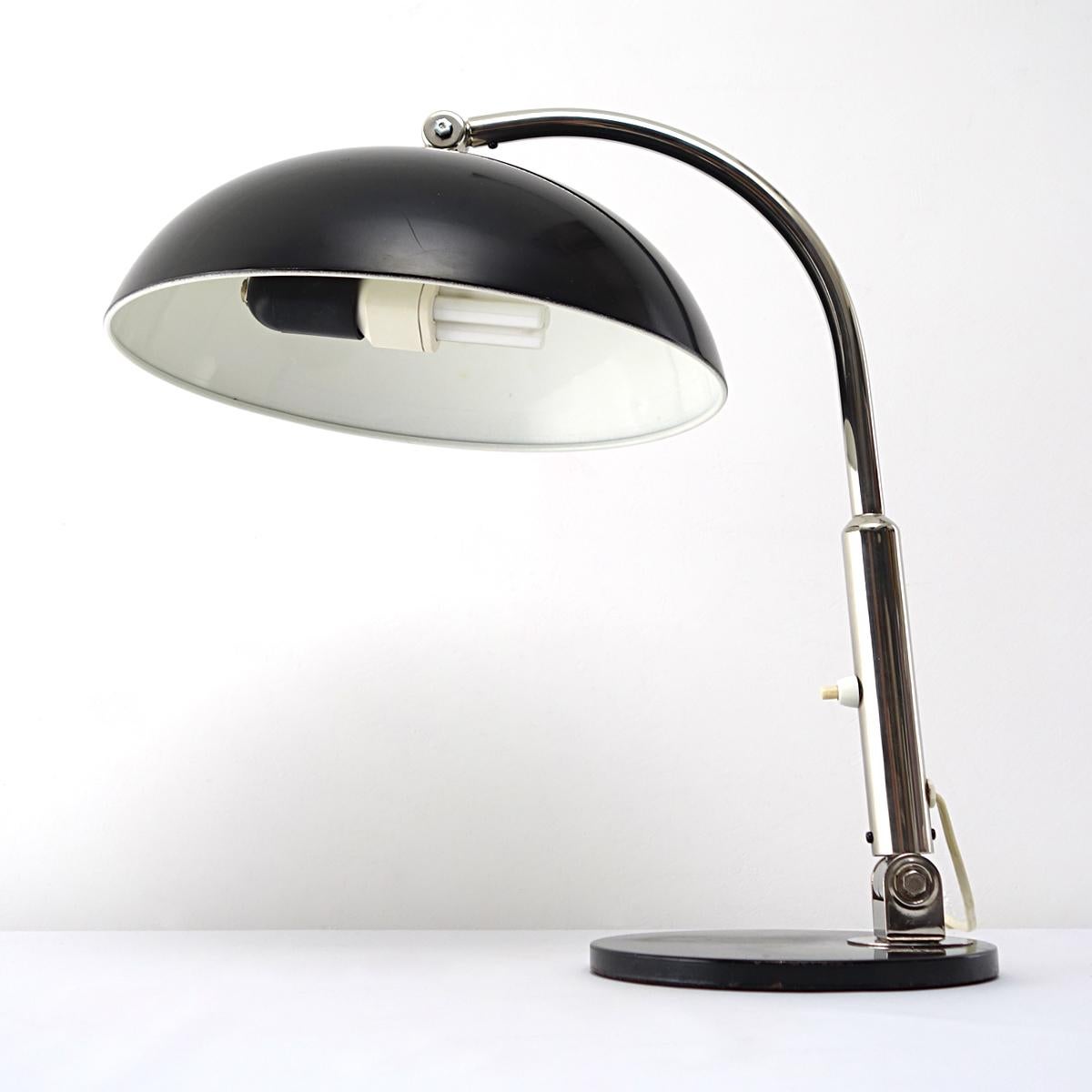 1930's Bauhaus Style Desk Lamp P 144 Designed by H. Busquet for Hala Zeist 1