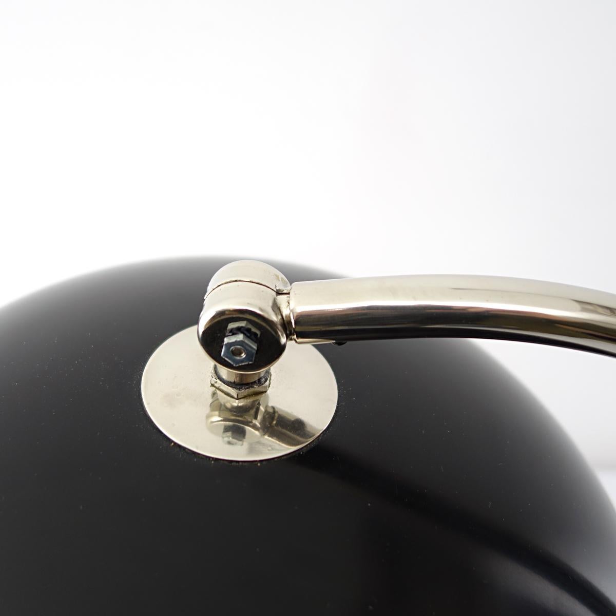 1930's Bauhaus Style Desk Lamp P 144 Designed by H. Busquet for Hala Zeist 3