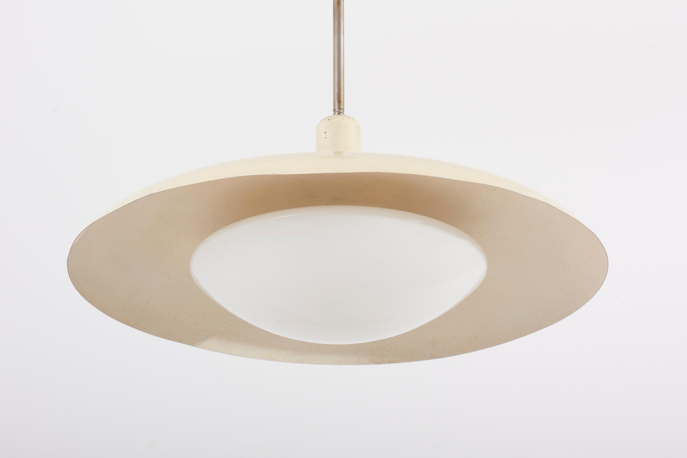 lampe suspendue style Bauhaus des années 1930 en vente 3