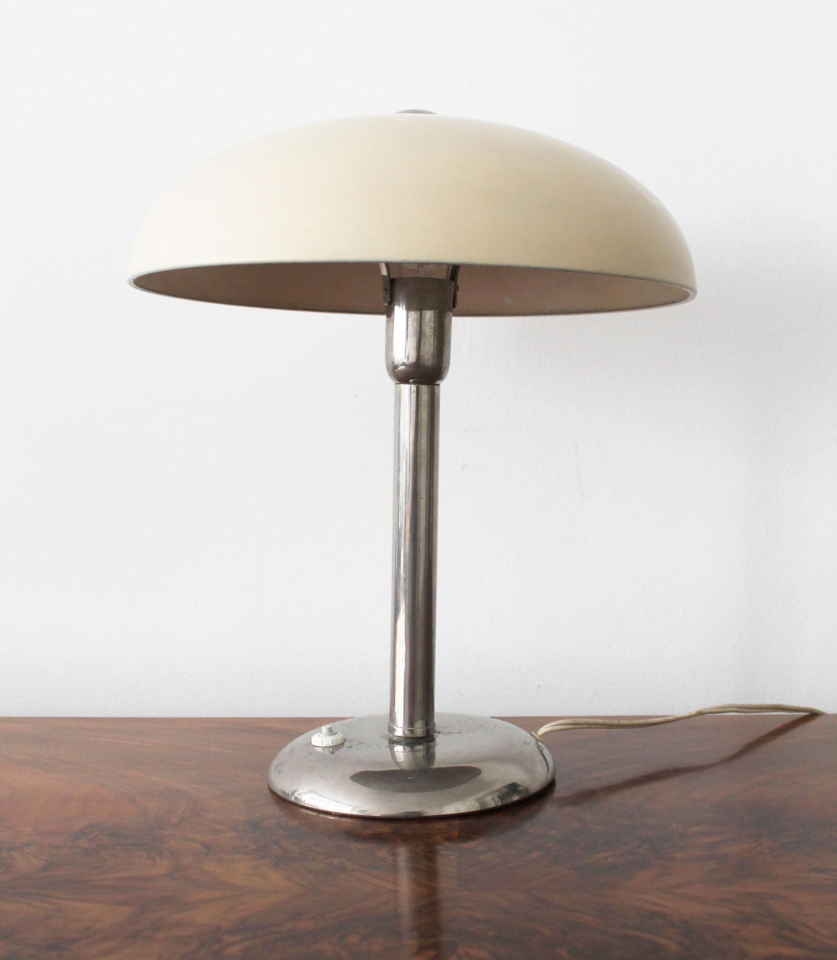 1930's Bauhaus Table Lamp In Good Condition For Sale In Brno, CZ