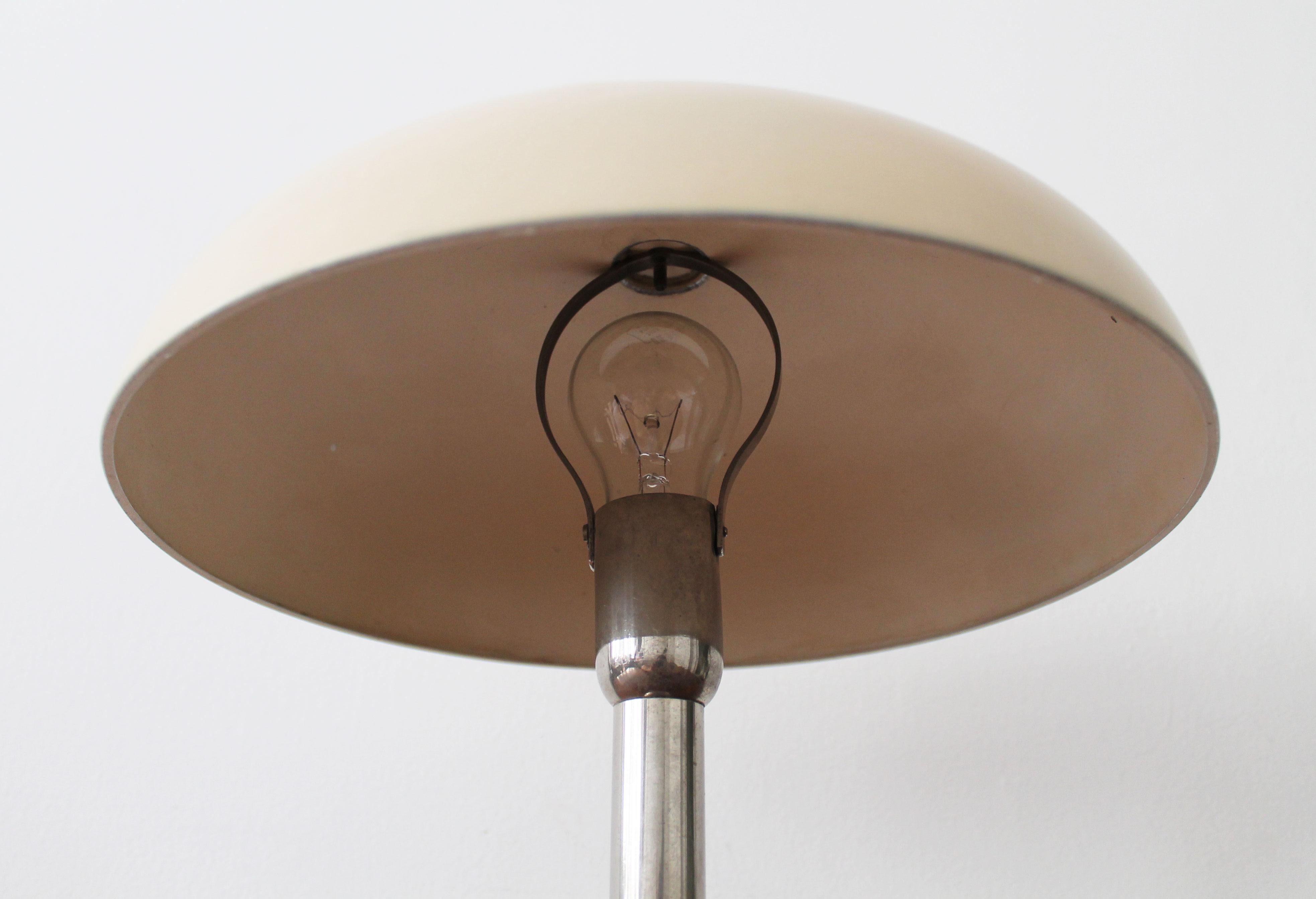 1930's Bauhaus Table Lamp For Sale 2