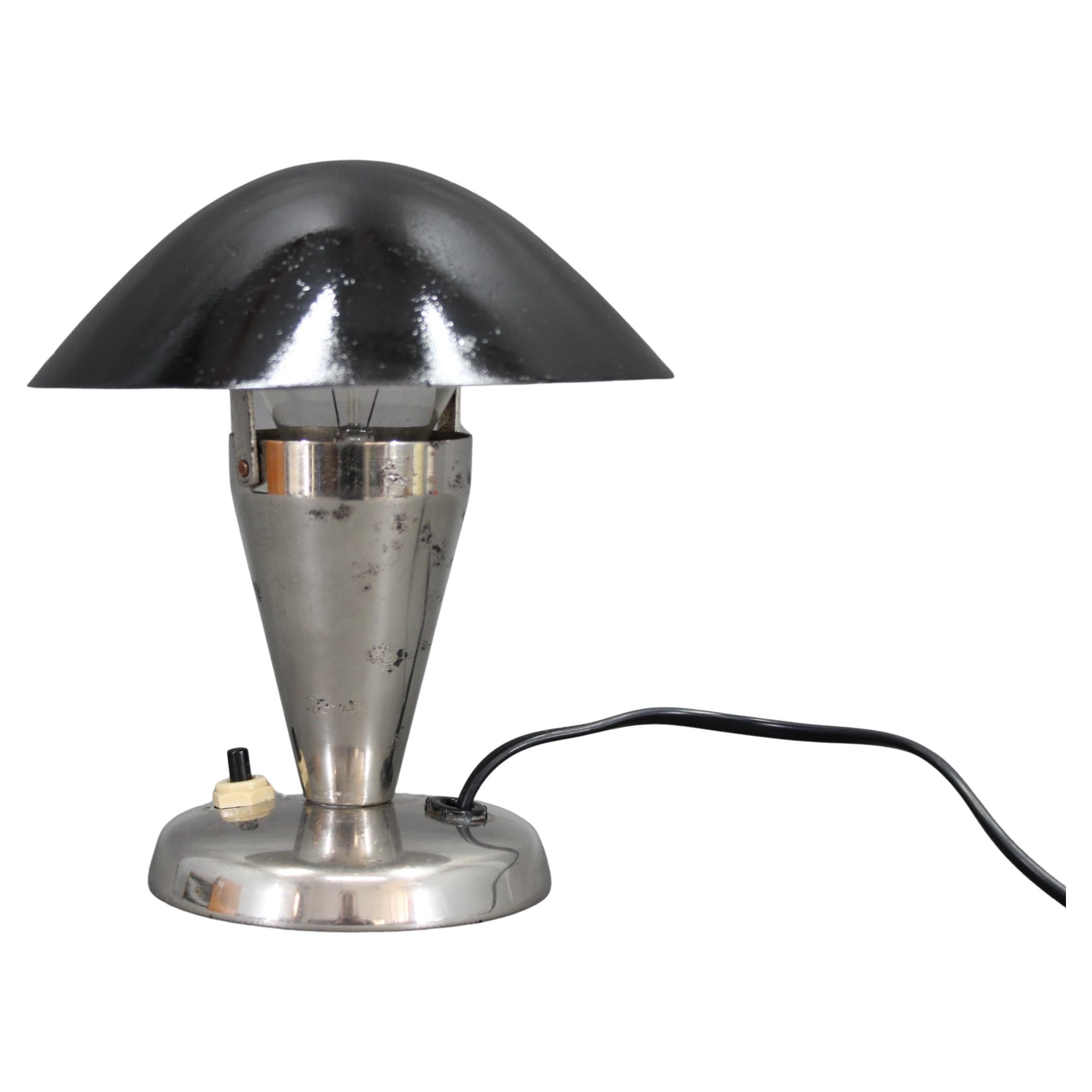 1930s Bauhaus Table Lamp with Adjustable Shade, Czechoslovakia in vendita