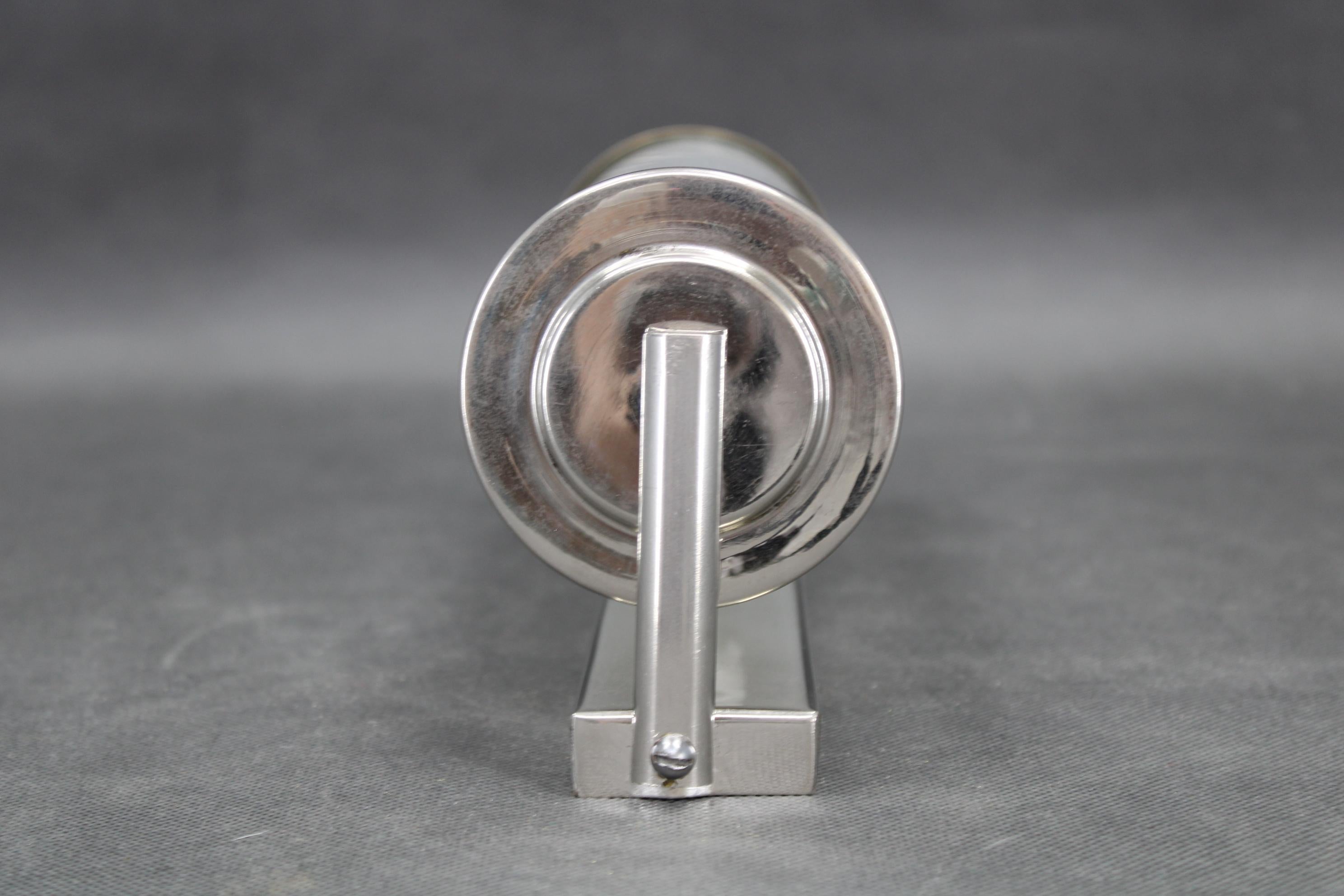 Aplique Tubular Bauhaus 1930, Cromo y Cristal Crema, Checoslovaquia Metal en venta