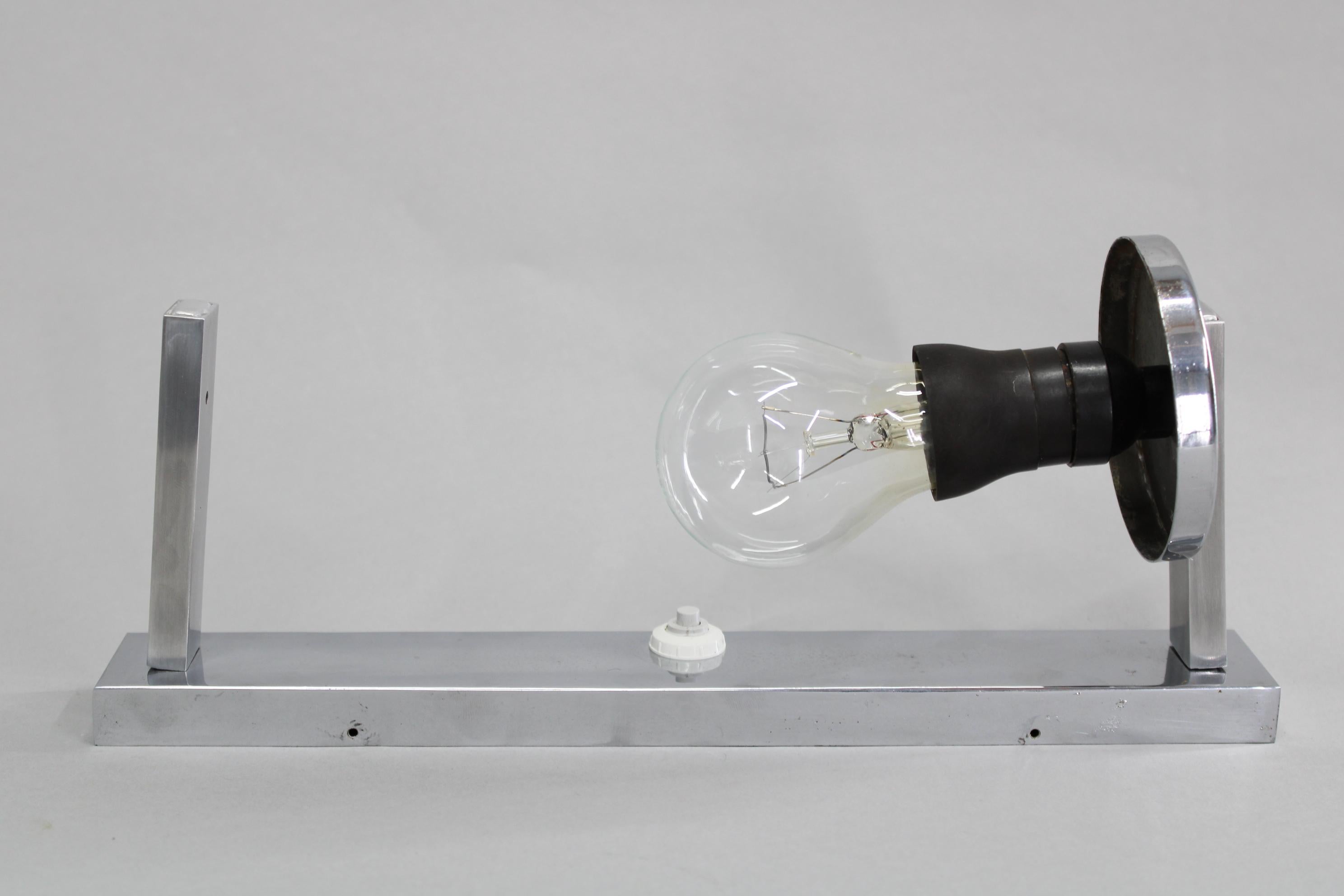 Aplique Tubular Bauhaus de 1930, Cromo y Cristal, Checoslovaquia en venta 3