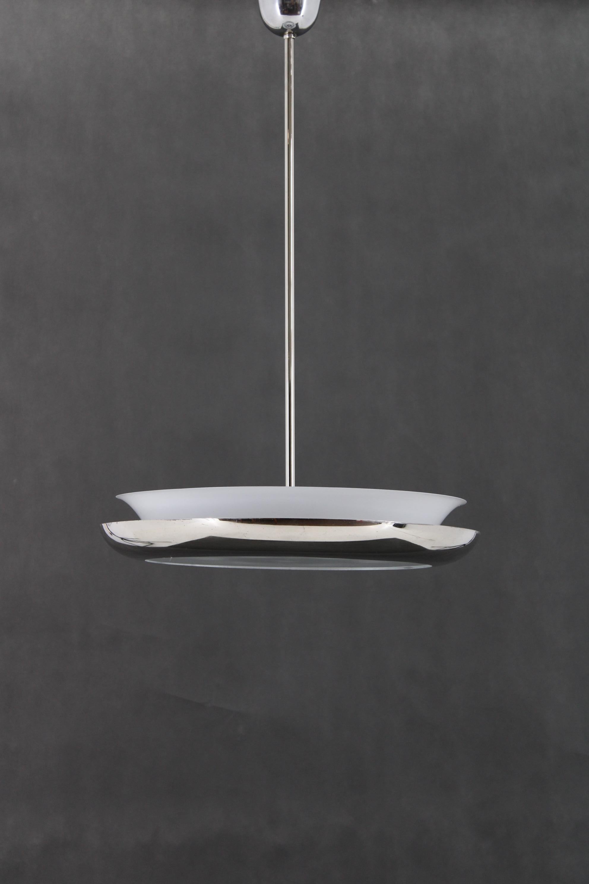 Bauhaus-Kronleuchter „UFO“ von Josef Hurka, Tschechoslowakei, 1930er Jahre (Tschechisch) im Angebot