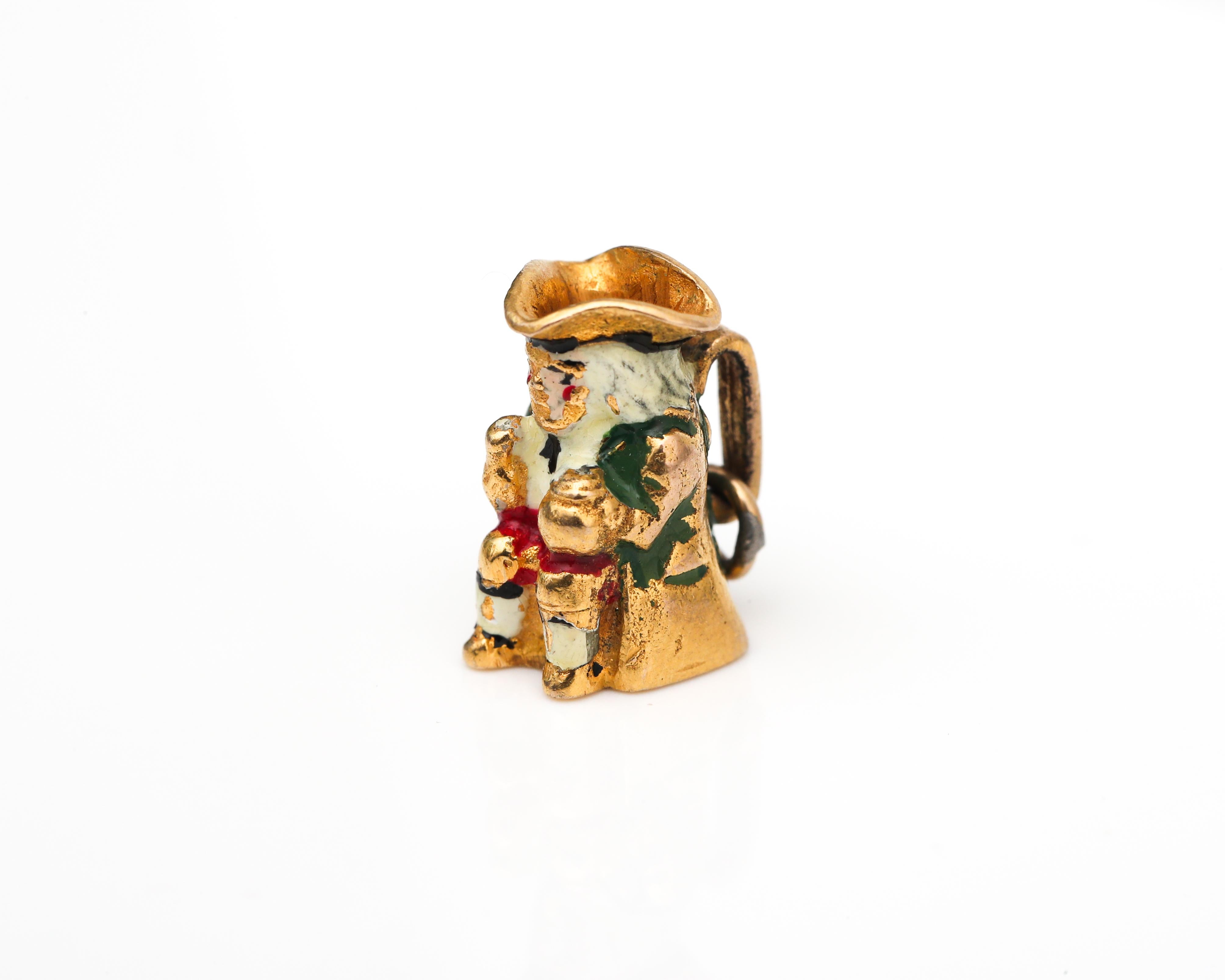 1930s Beerstein Cup in 9 Karat Gold For Sale