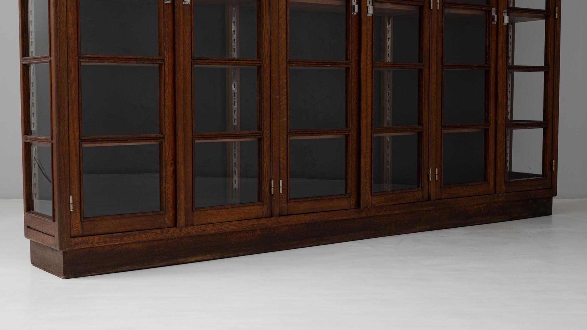 1930s Belgian Wooden Eight-Door Library Display Case For Sale 6