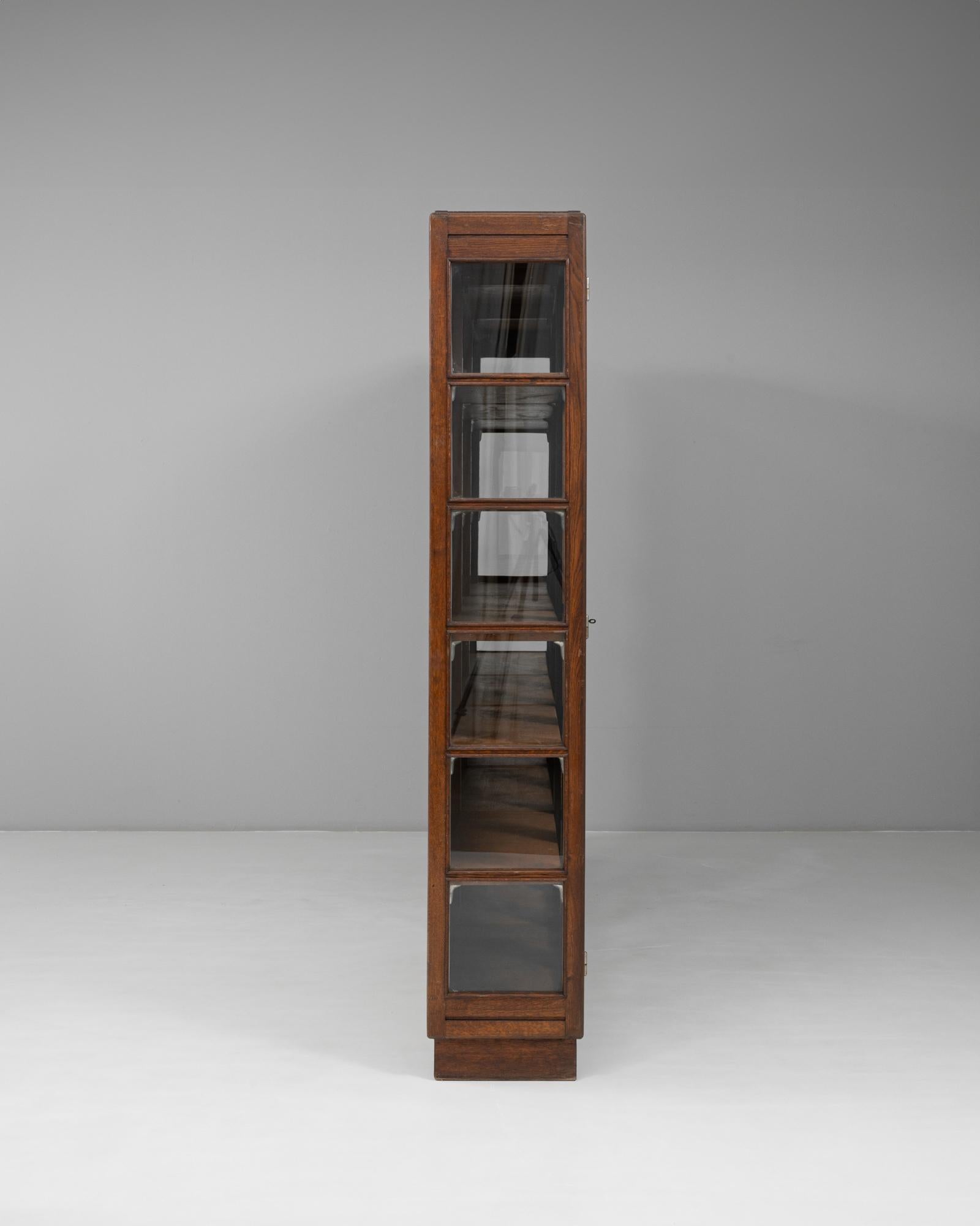 1930s Belgian Wooden Eight-Door Library Display Case For Sale 12