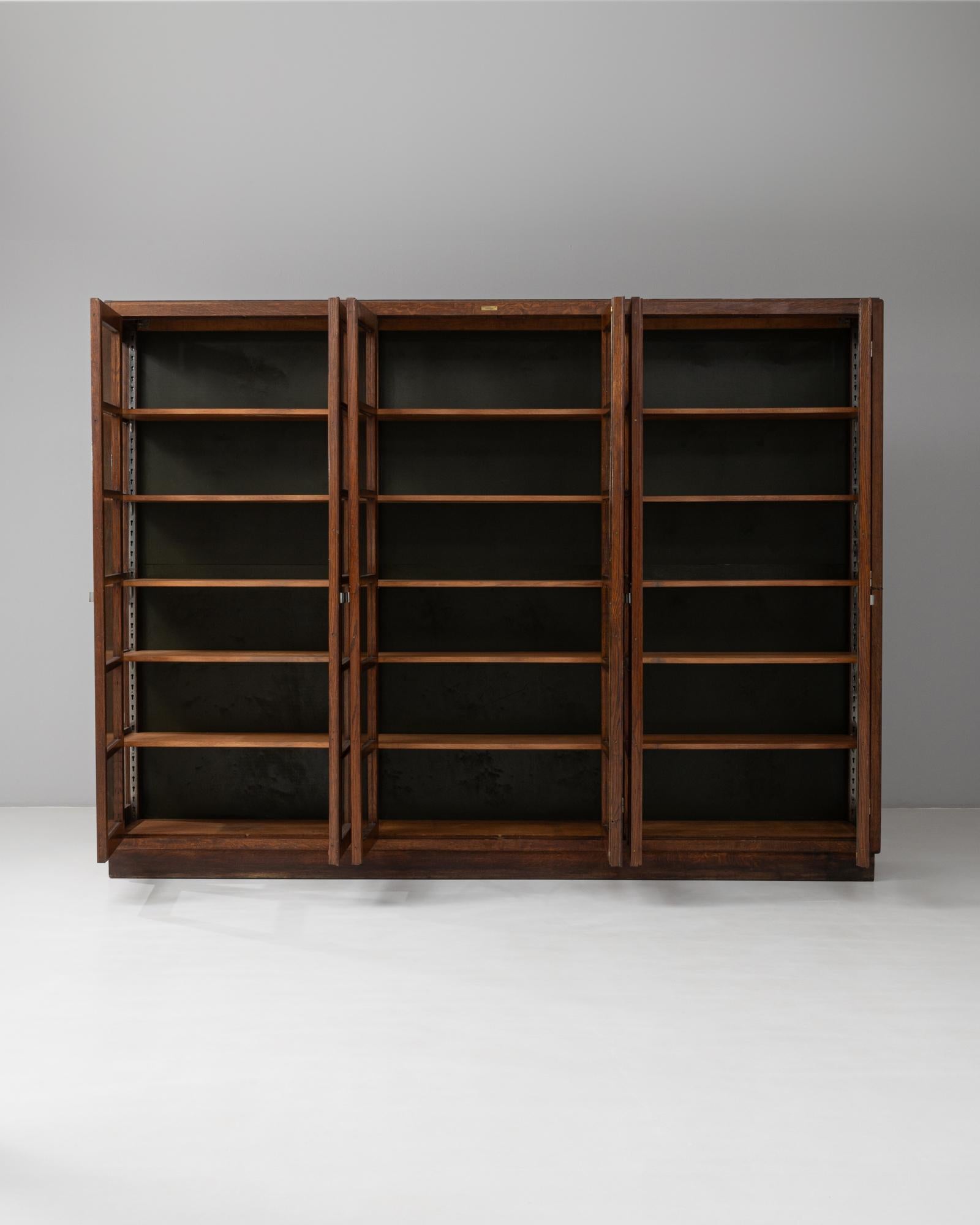 1930s Belgian Wooden Eight-Door Library Display Case In Good Condition For Sale In High Point, NC