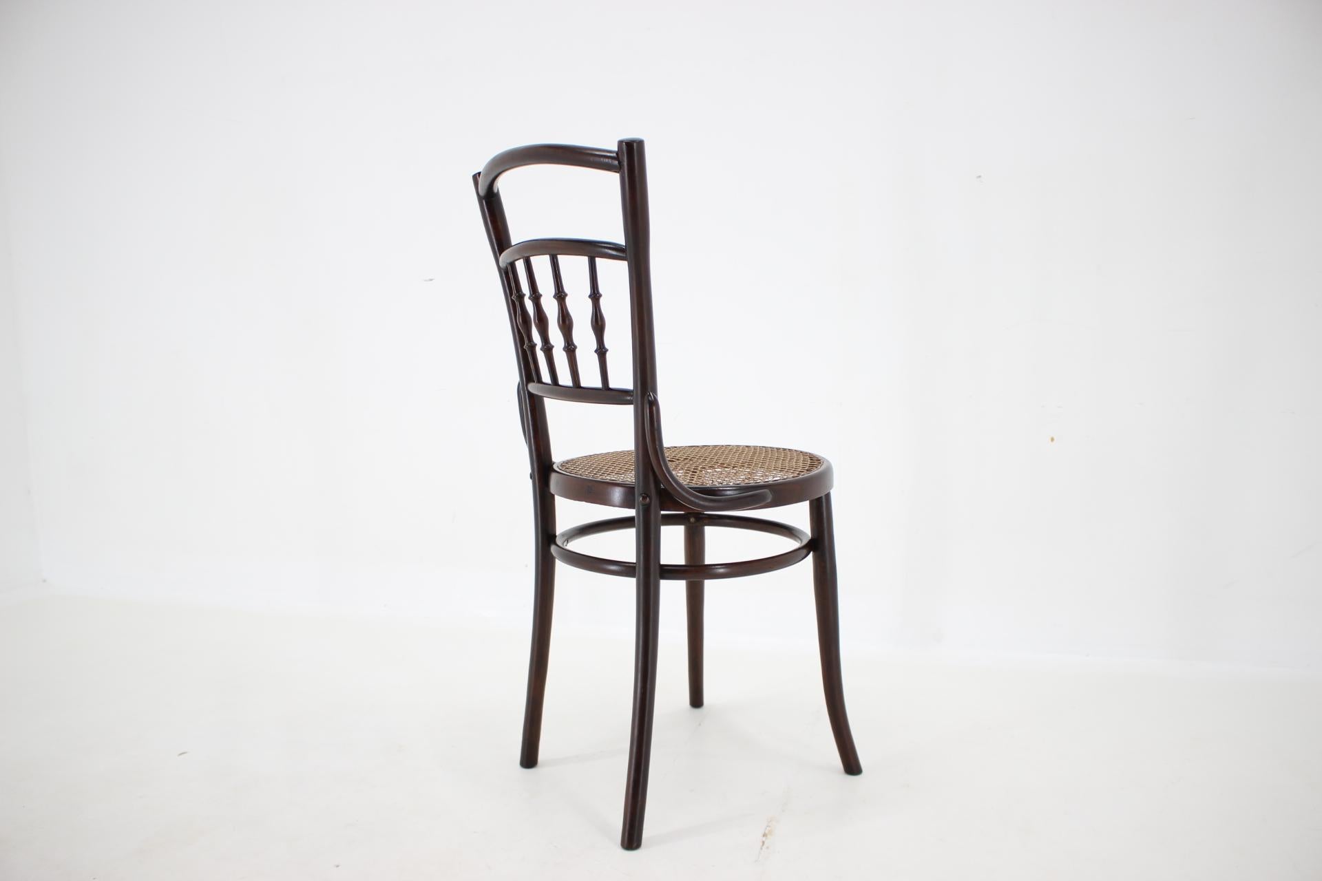 Mid-Century Modern 1930s Bentwood beech Chair with Pedig Seat, Austria For Sale