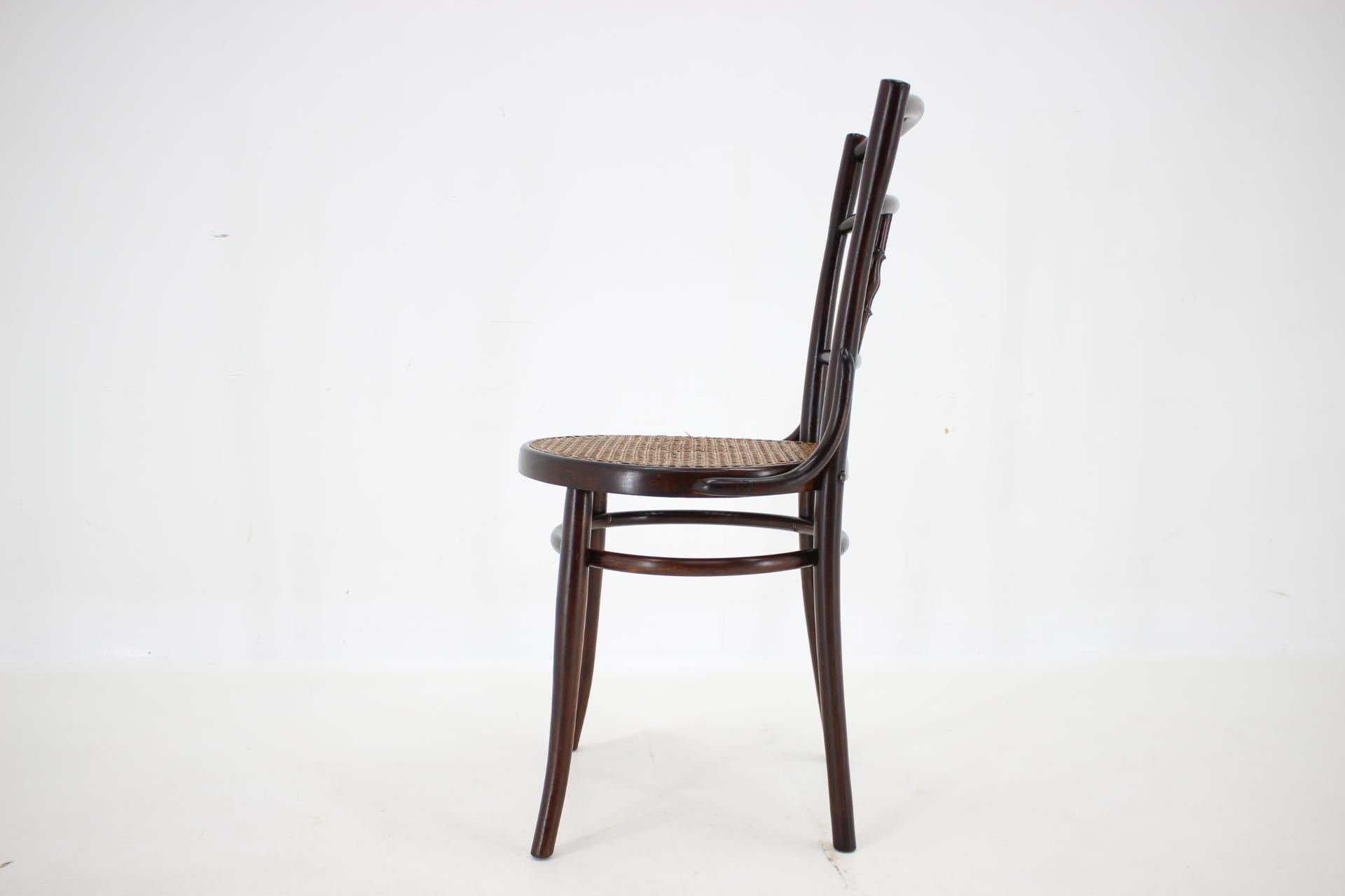 Mid-20th Century 1930s Bentwood beech Chair with Pedig Seat, Austria For Sale